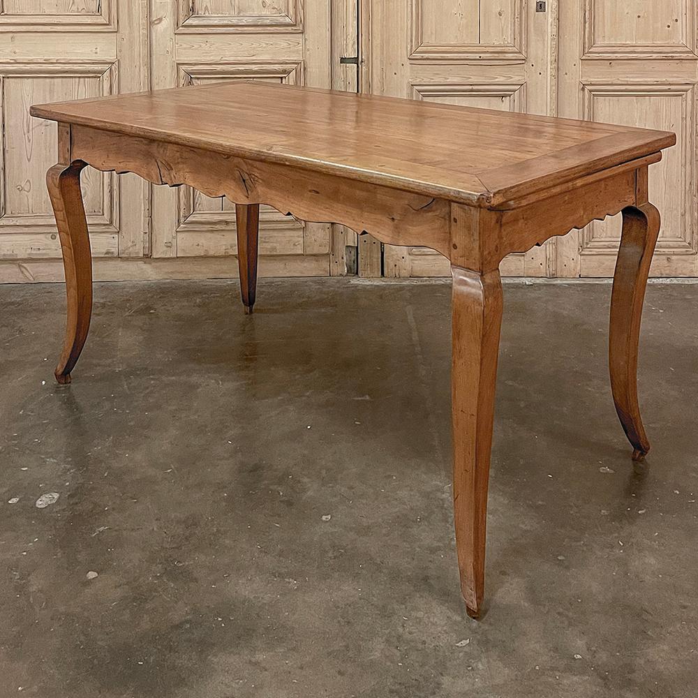 Hand-Crafted 19th Century Country French Cherry Wood Dining Table For Sale