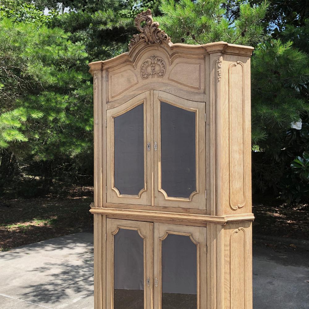 Hand-Carved 19th Century Country French Corner Bookcase, Vitrine