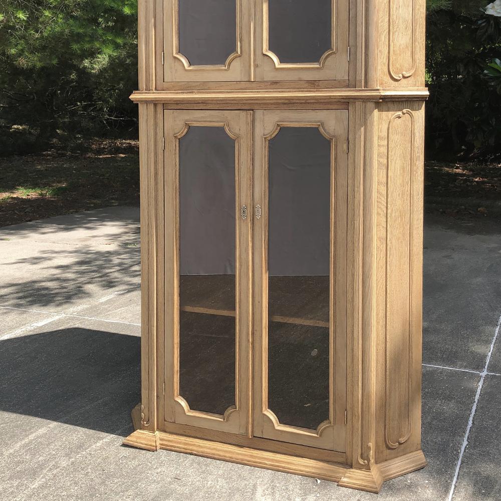 Oak 19th Century Country French Corner Bookcase, Vitrine