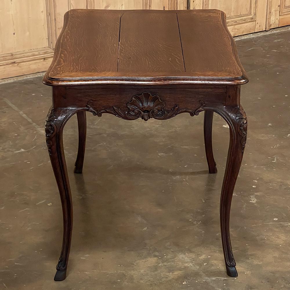 Table d'extrémité française de style campagnard du XIXe siècle en vente 6