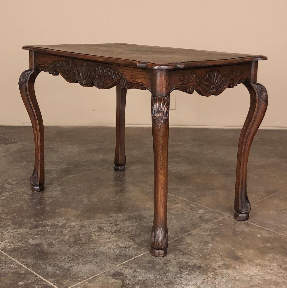 Régence Table d'extrémité française de style campagnard du XIXe siècle en vente