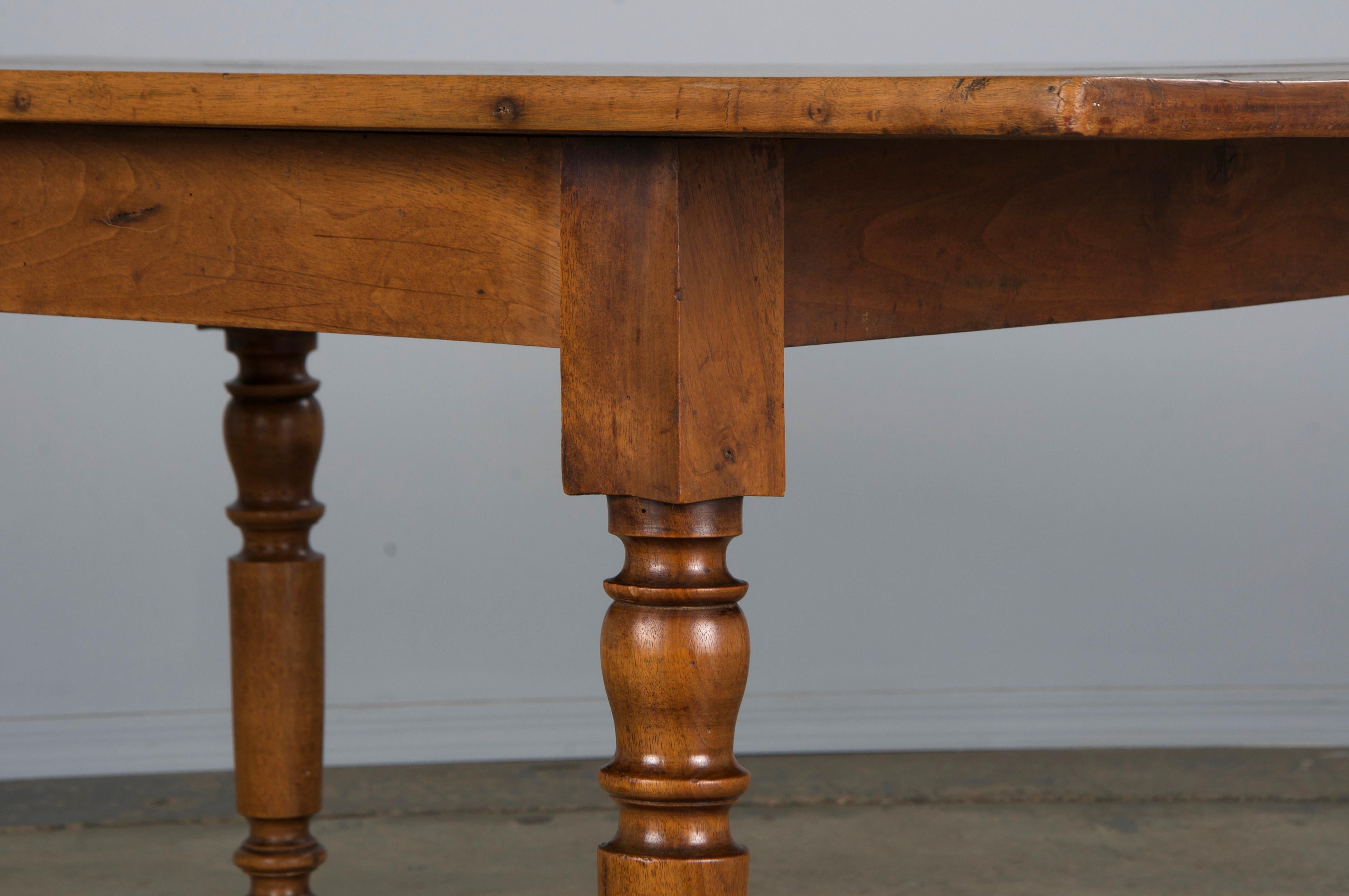 Table provinciale française du 19ème siècle de style Louis Philippe en vente 4