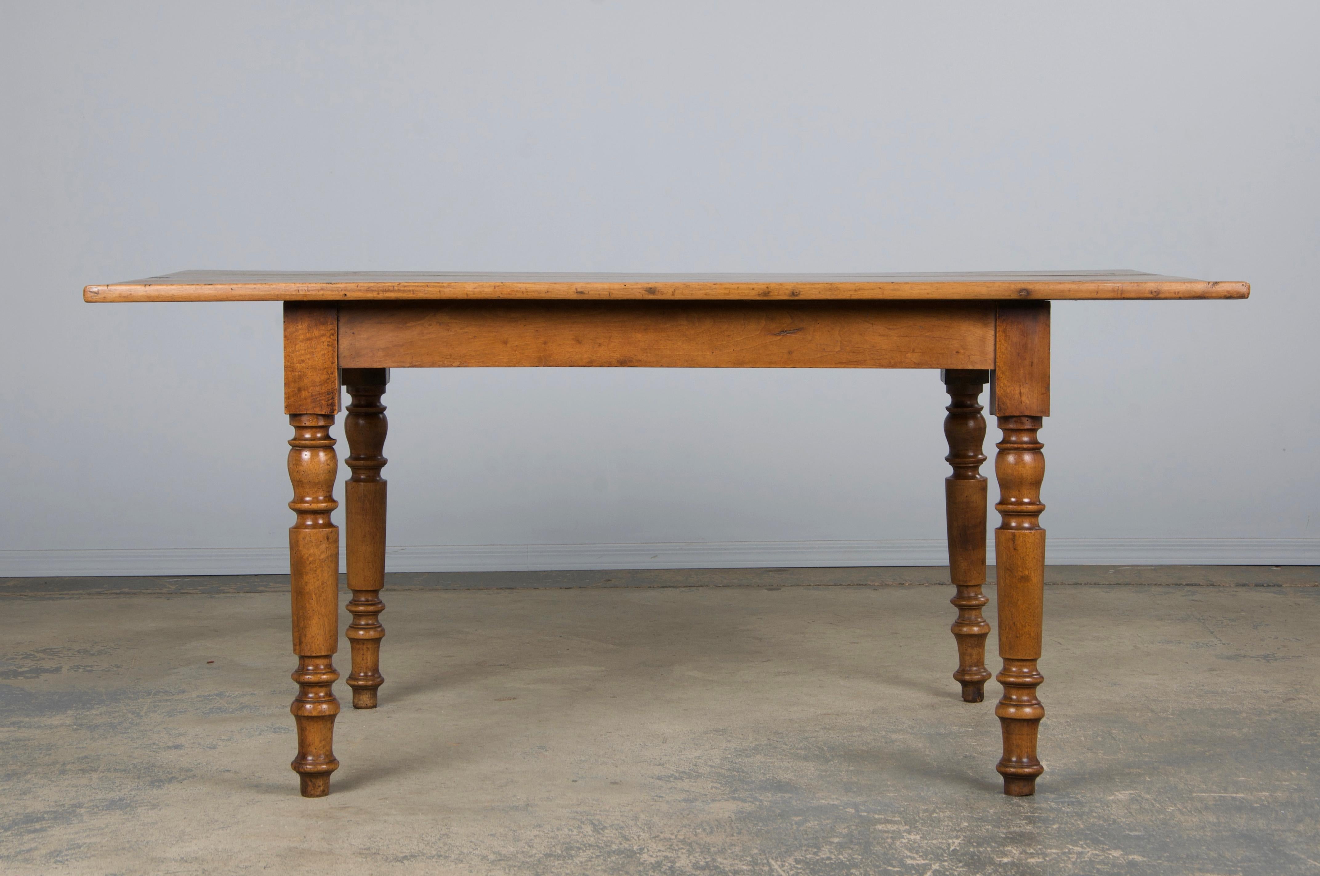 Louis-Philippe Table provinciale française du 19ème siècle de style Louis Philippe en vente