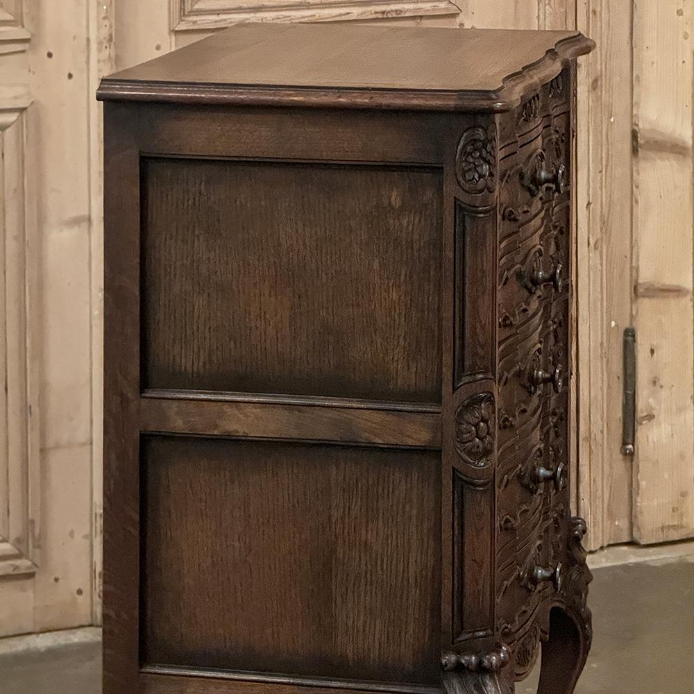 19th Century Country French Louis XIV Chiffoniere ~ Petite Commode For Sale 7