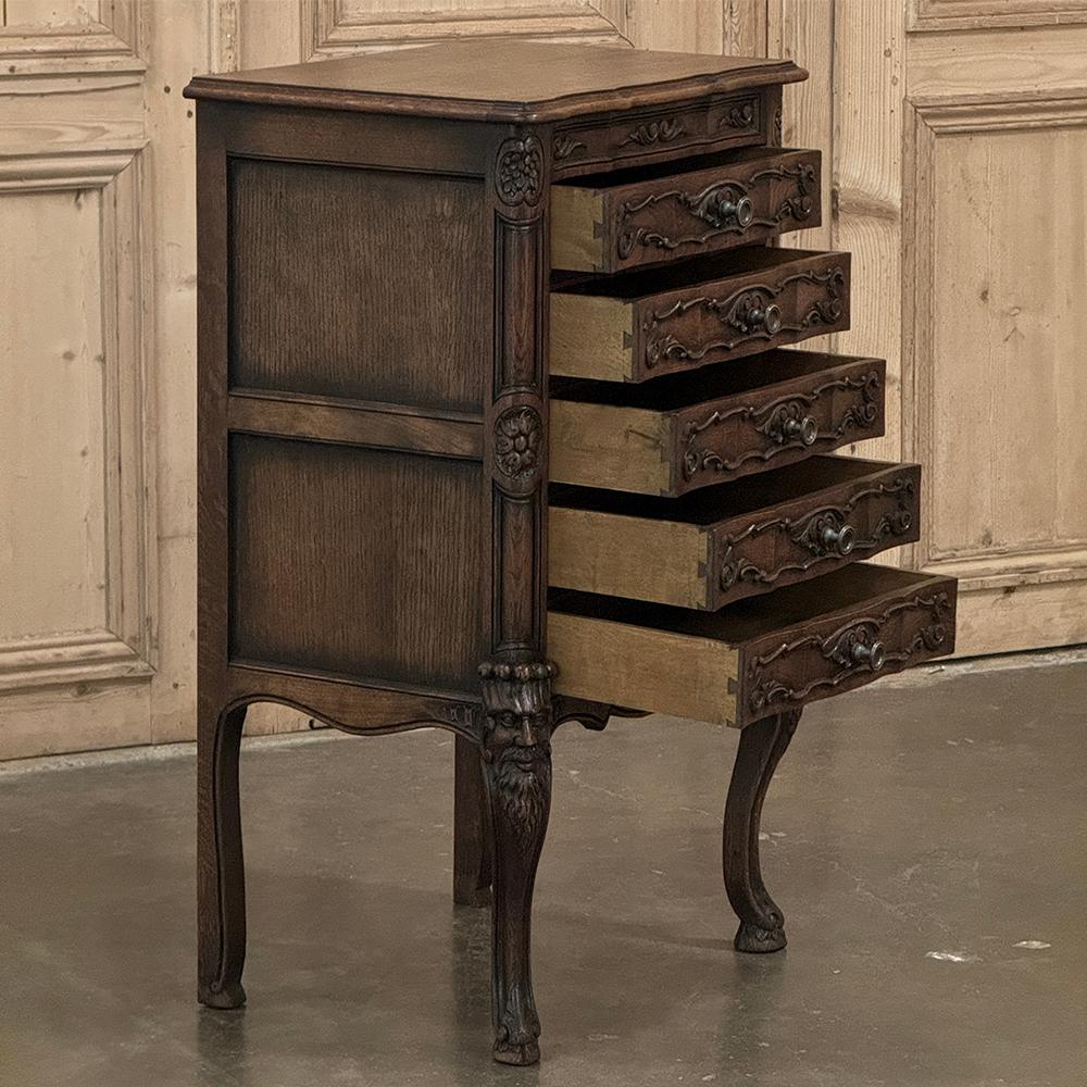 19th Century Country French Louis XIV Chiffoniere ~ Petite Commode For Sale 1