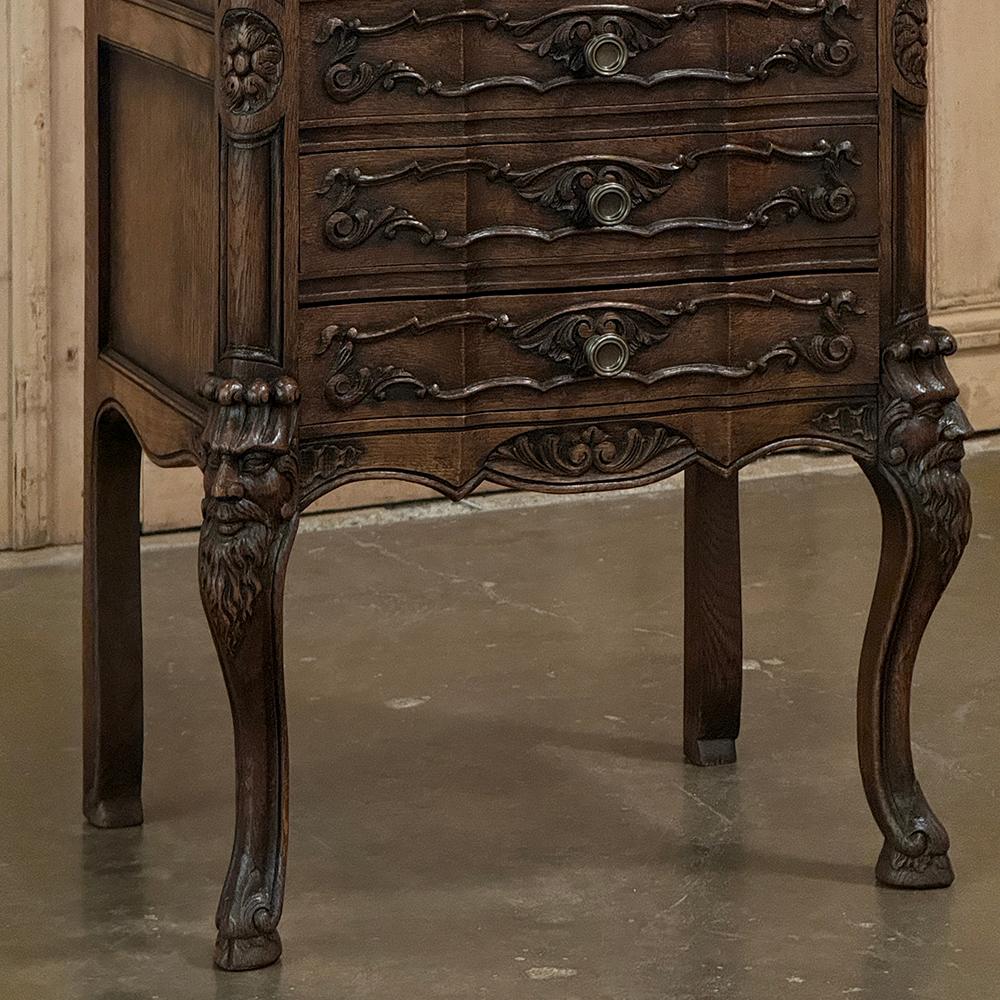 19th Century Country French Louis XIV Chiffoniere ~ Petite Commode For Sale 3