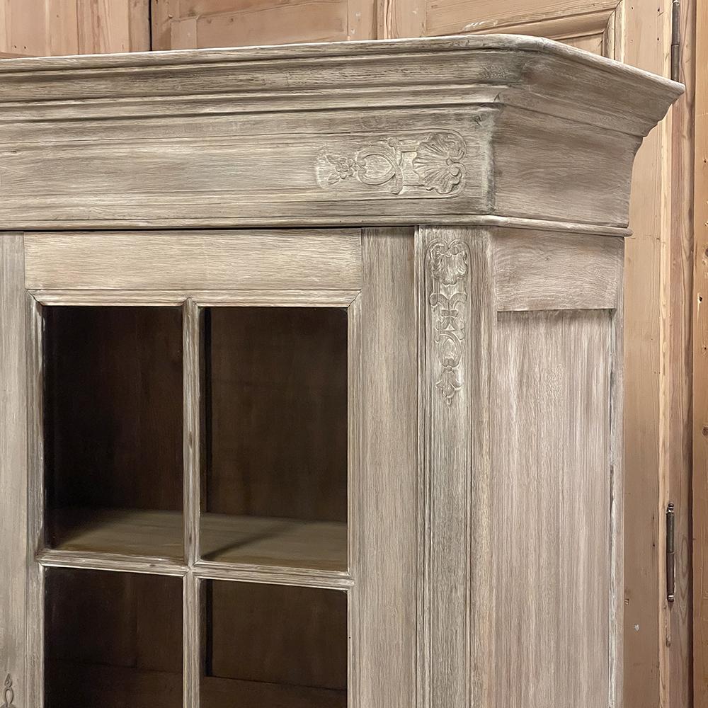 19th Century Country French Louis XIV Whitewashed Bookcase For Sale 8