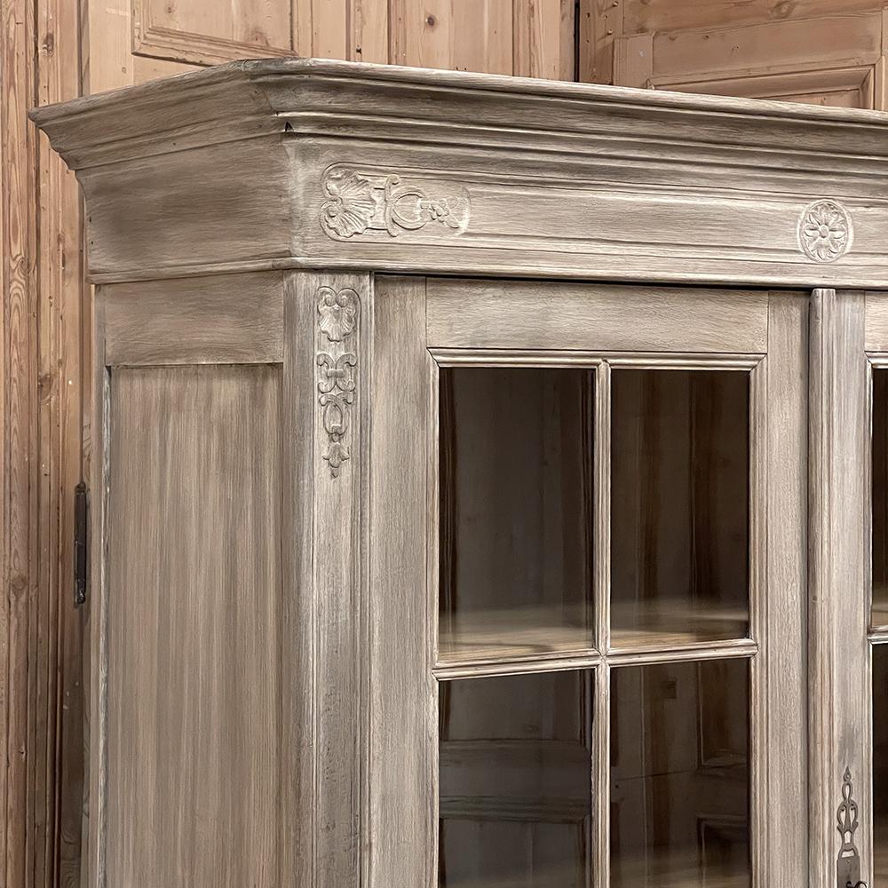 19th Century Country French Louis XIV Whitewashed Bookcase For Sale 4