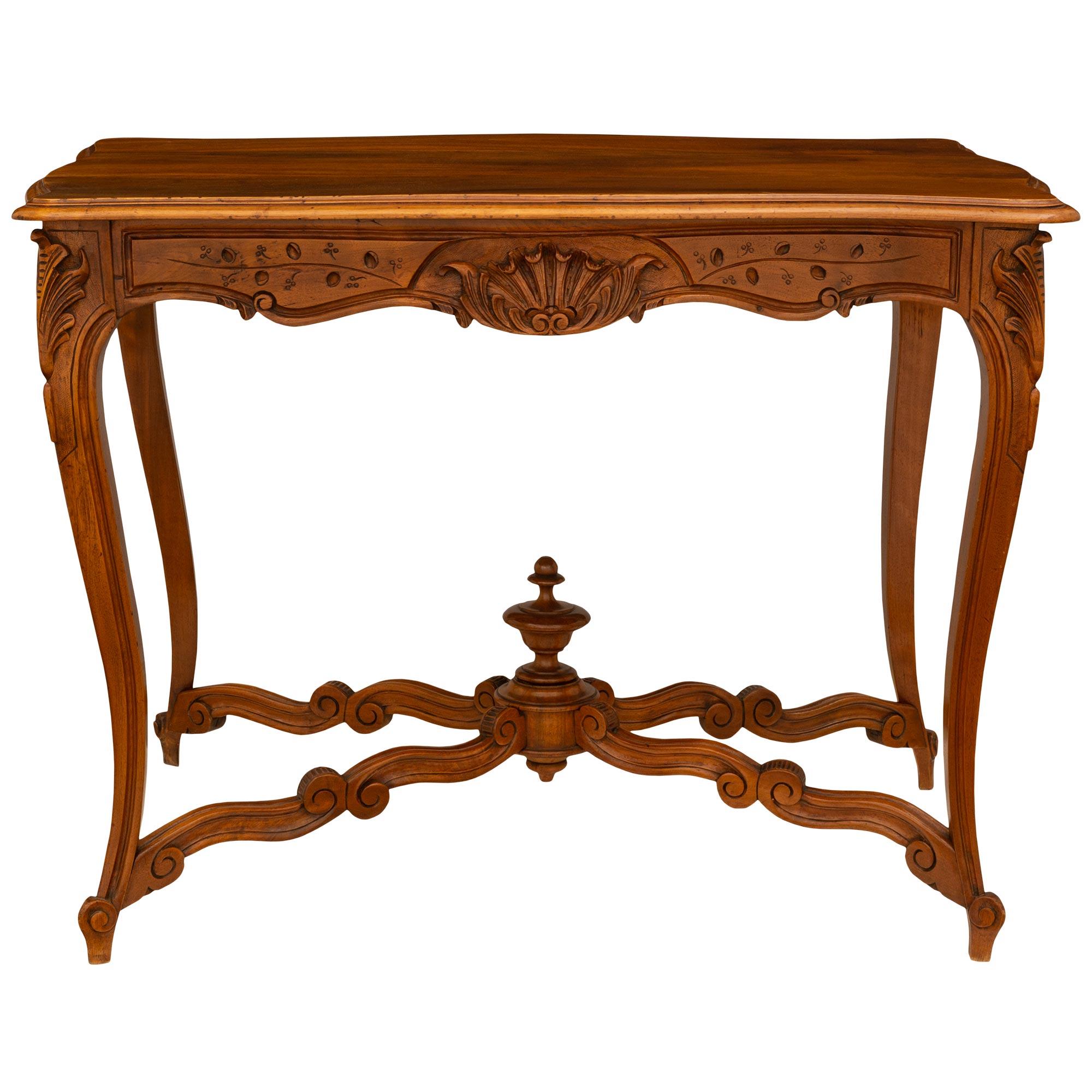 19th Century Country French Louis XV St. Cherry Wood Side Table For Sale 7