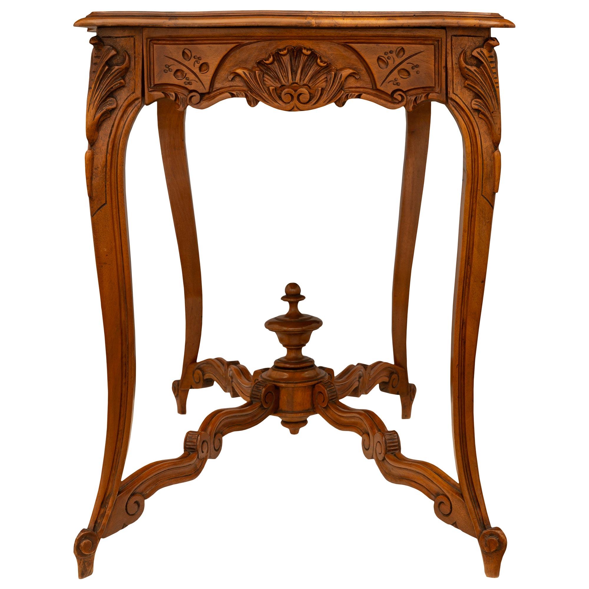 19th Century Country French Louis XV St. Cherry Wood Side Table For Sale 2