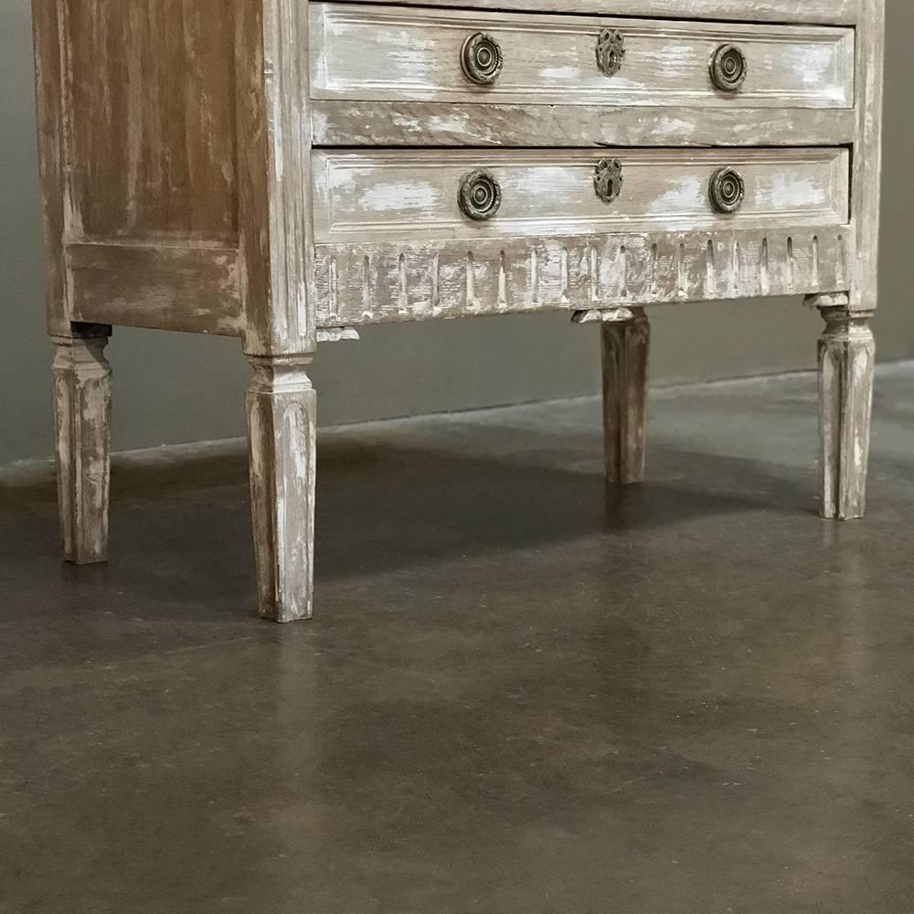 19th Century Country French Louis XVI Whitewashed Pine Commode 5