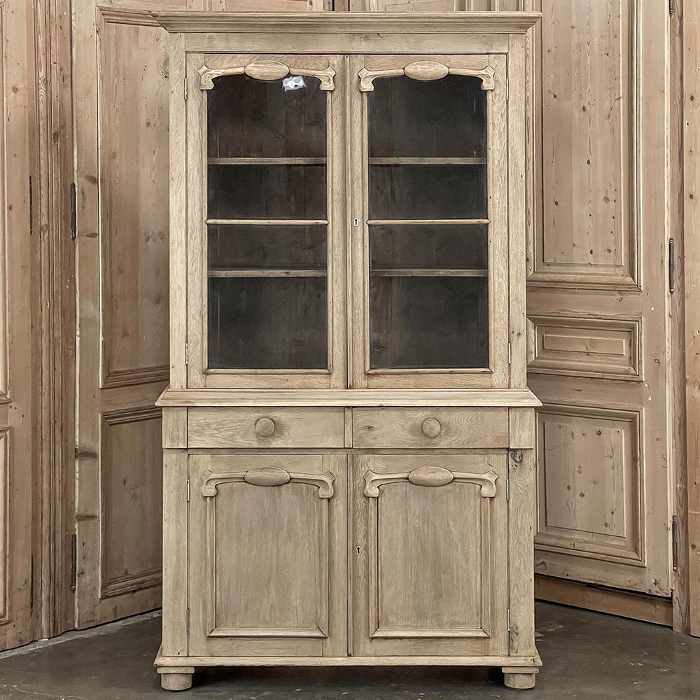19th Century Country French Neoclassical Bookcase in Stripped Oak In Good Condition For Sale In Dallas, TX