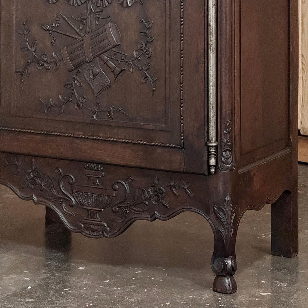 Vitrina de Normandía francesa del siglo XIX ~ Bonnetiere en venta 2