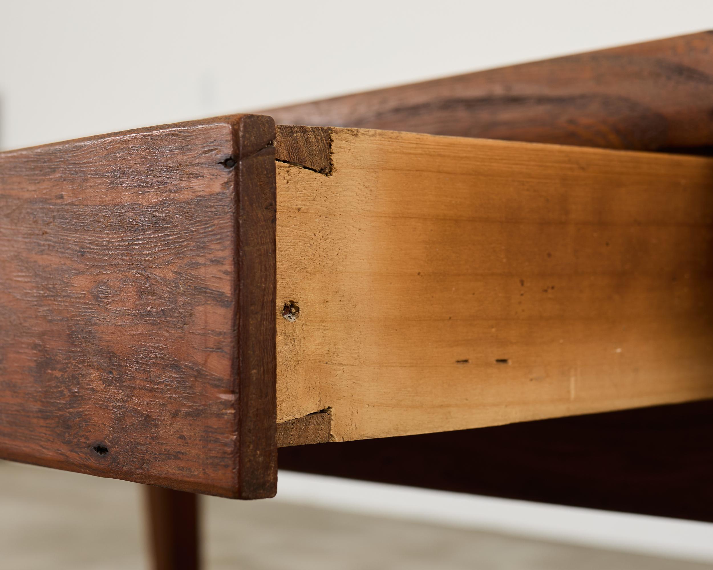 19th Century Country French Oak Farmhouse Dining Table 9.75 Ft en vente 3