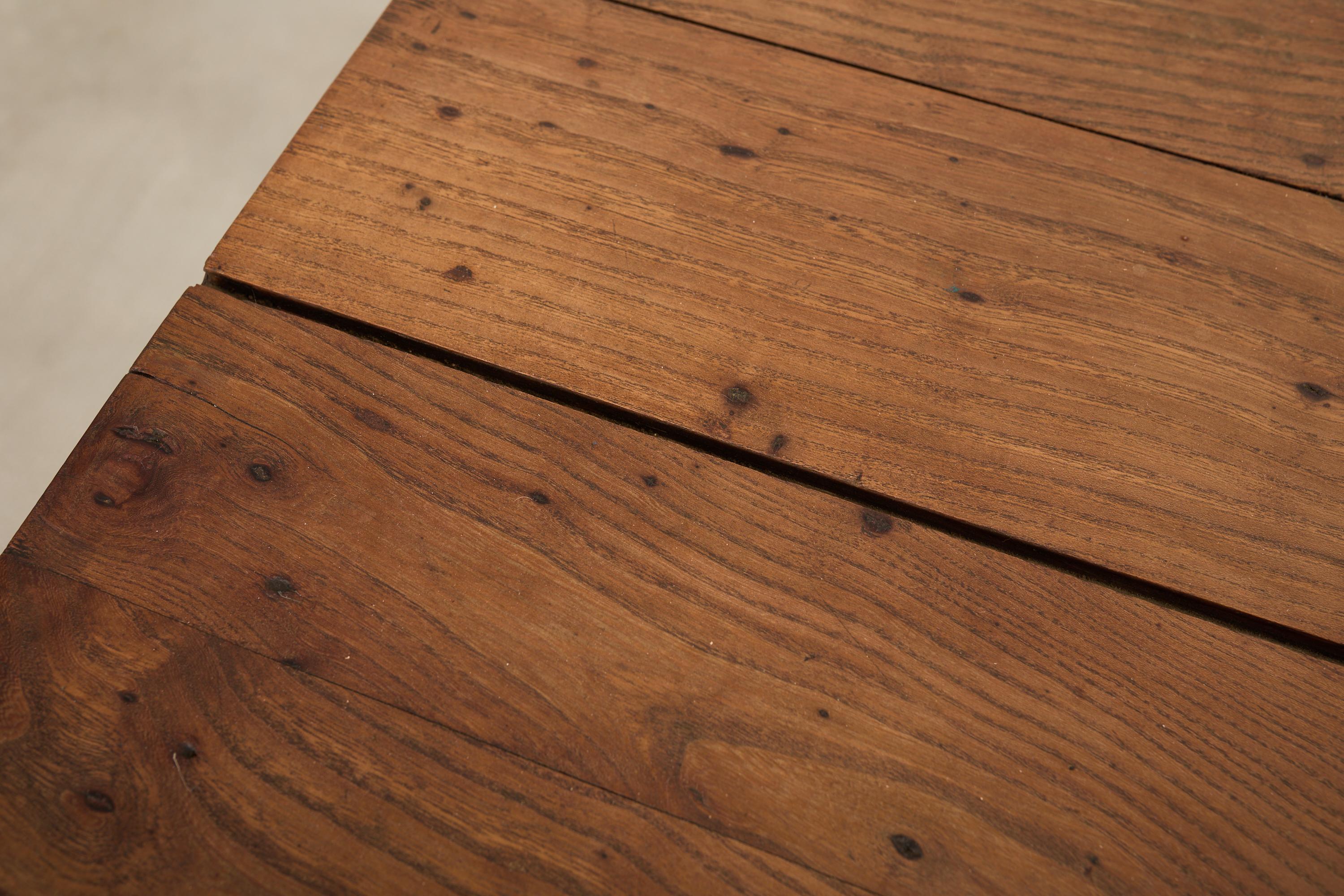 19th Century Country French Oak Farmhouse Dining Table 9.75 Ft en vente 4