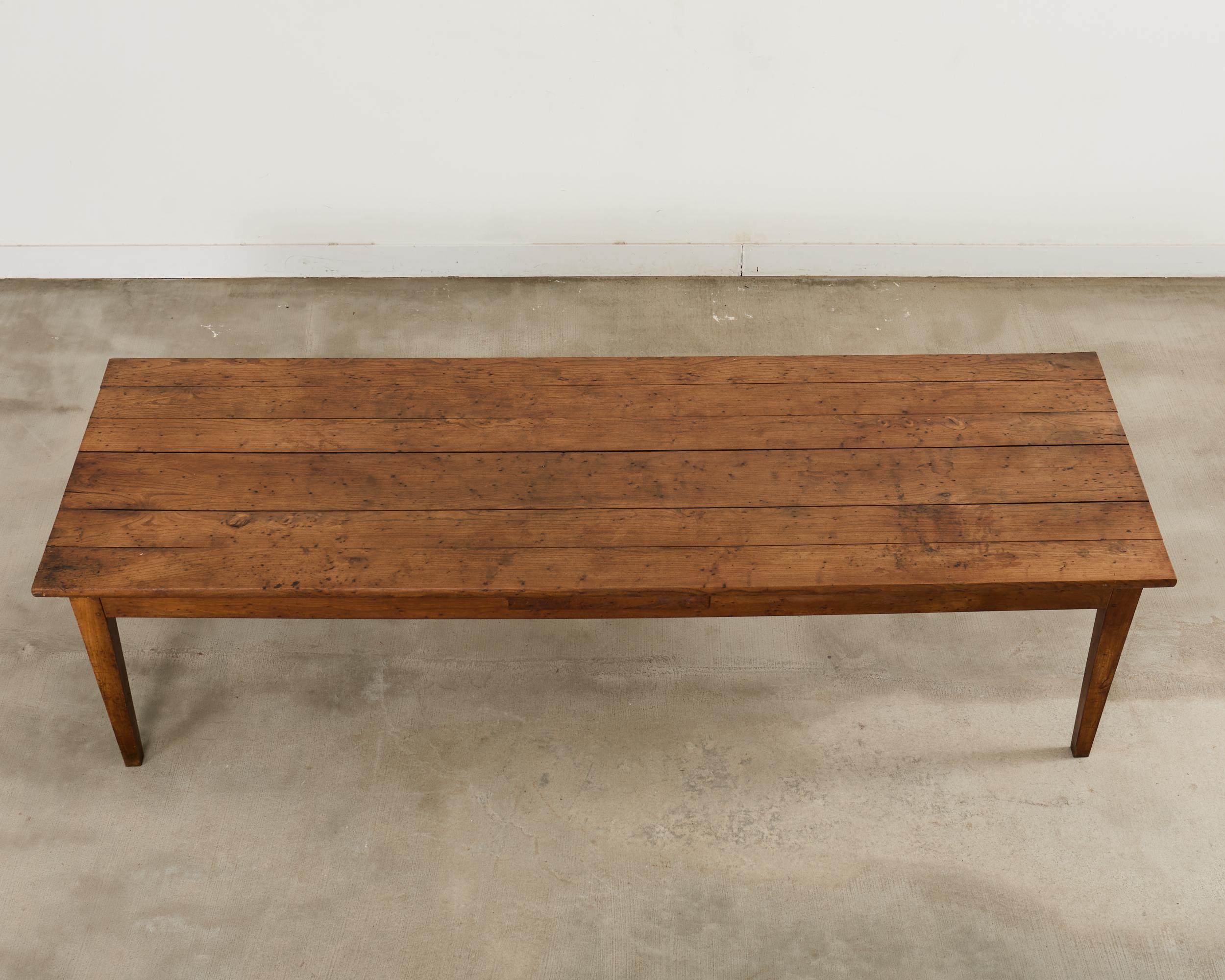 Fait main 19th Century Country French Oak Farmhouse Dining Table 9.75 Ft en vente
