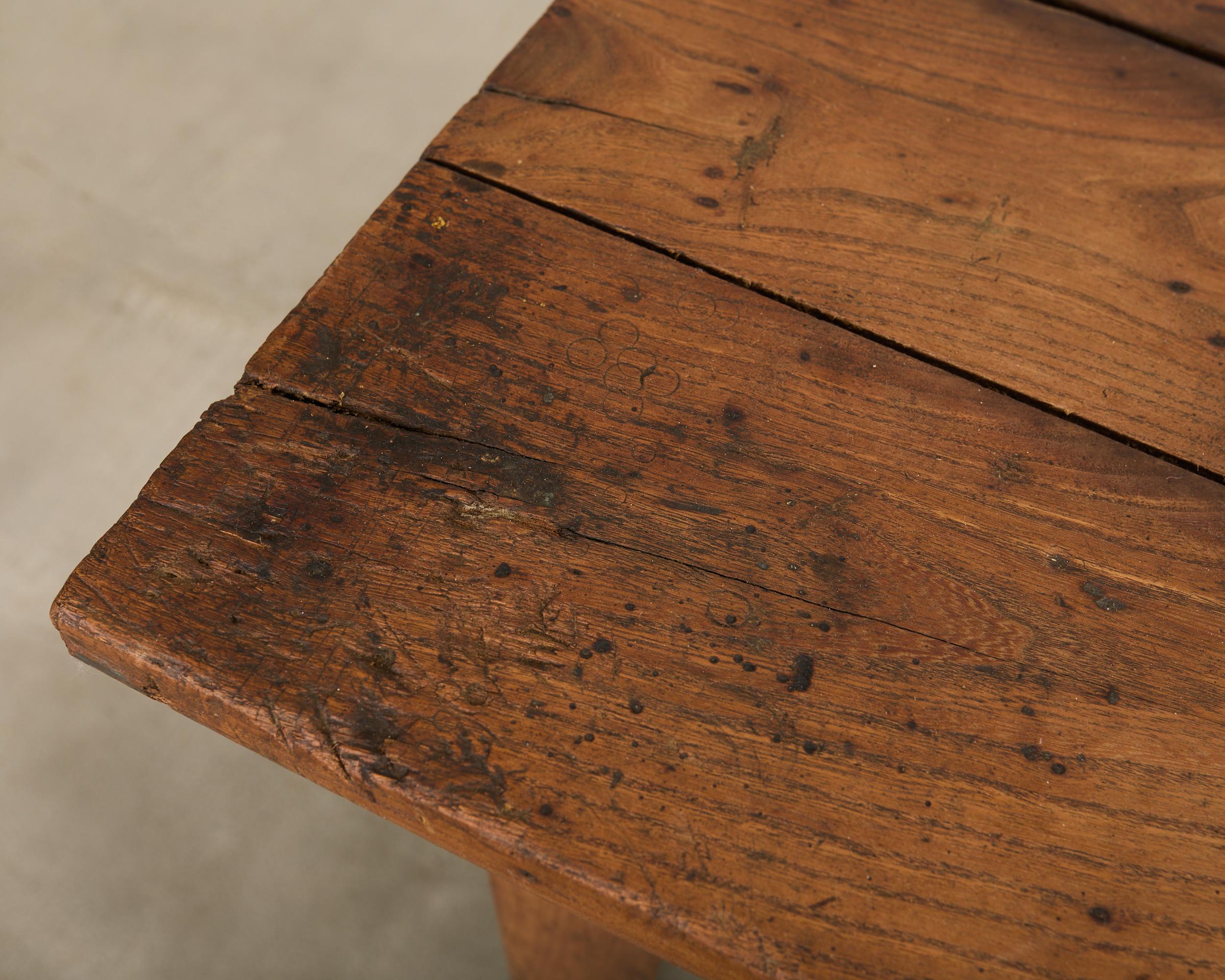 19th Century Country French Oak Farmhouse Dining Table 9.75 Ft en vente 2