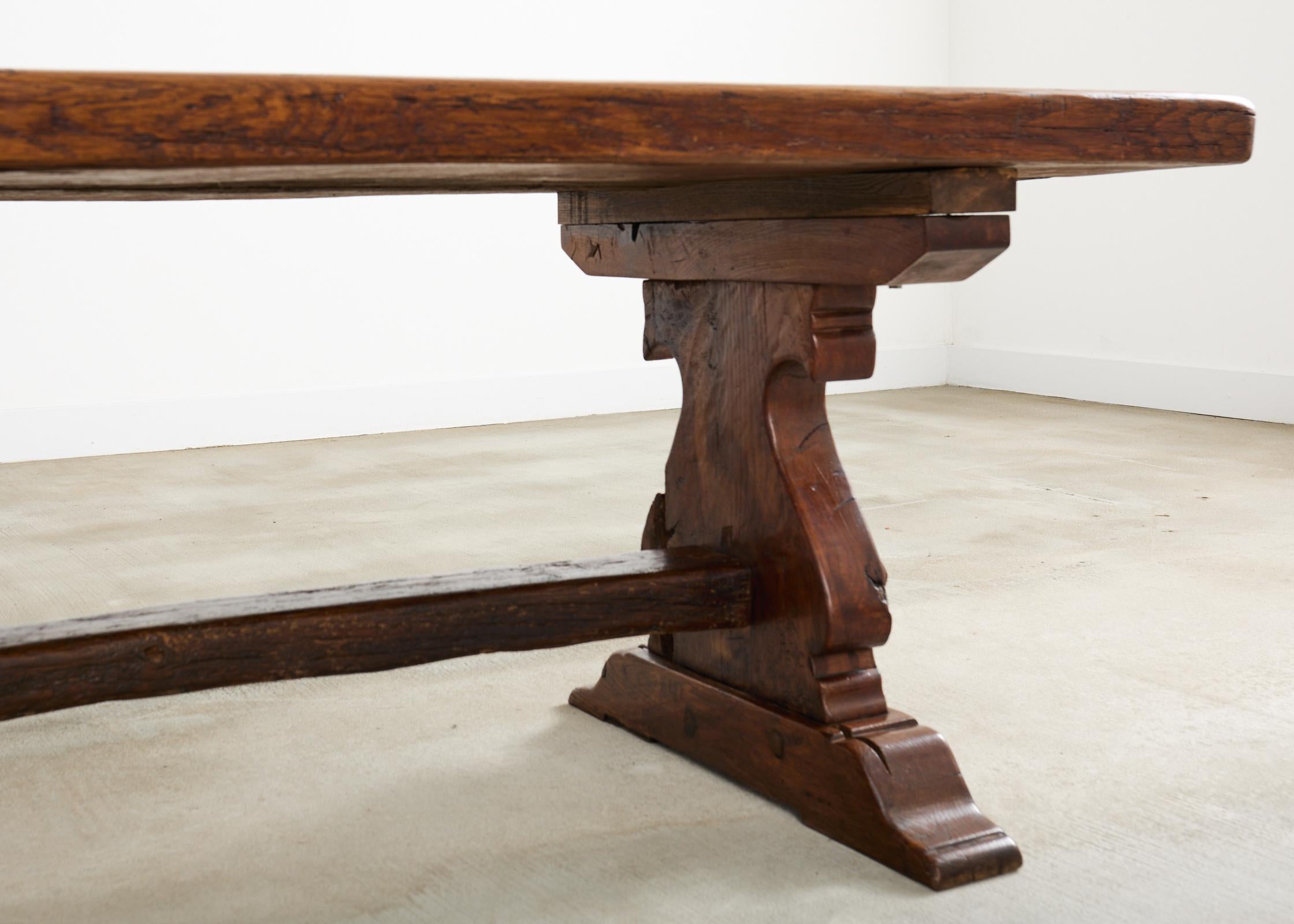 Mesa de comedor de caballete de granja de roble francés del siglo XIX en venta 7