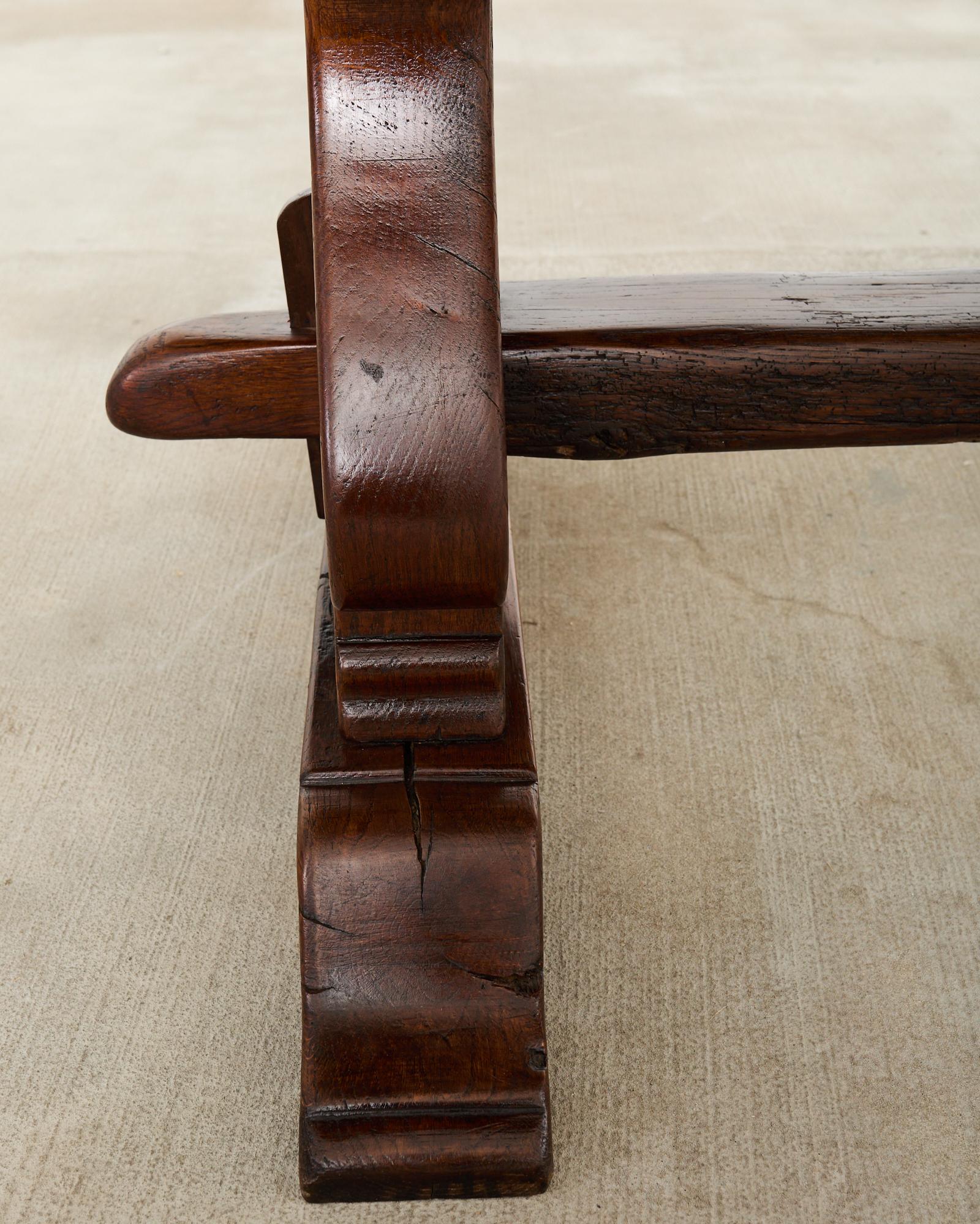 Mesa de comedor de caballete de granja de roble francés del siglo XIX en venta 9