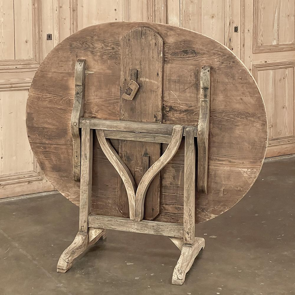 19th Century Country French Oval Tilt-Top Wine Tasting Table in Stripped Pine 4