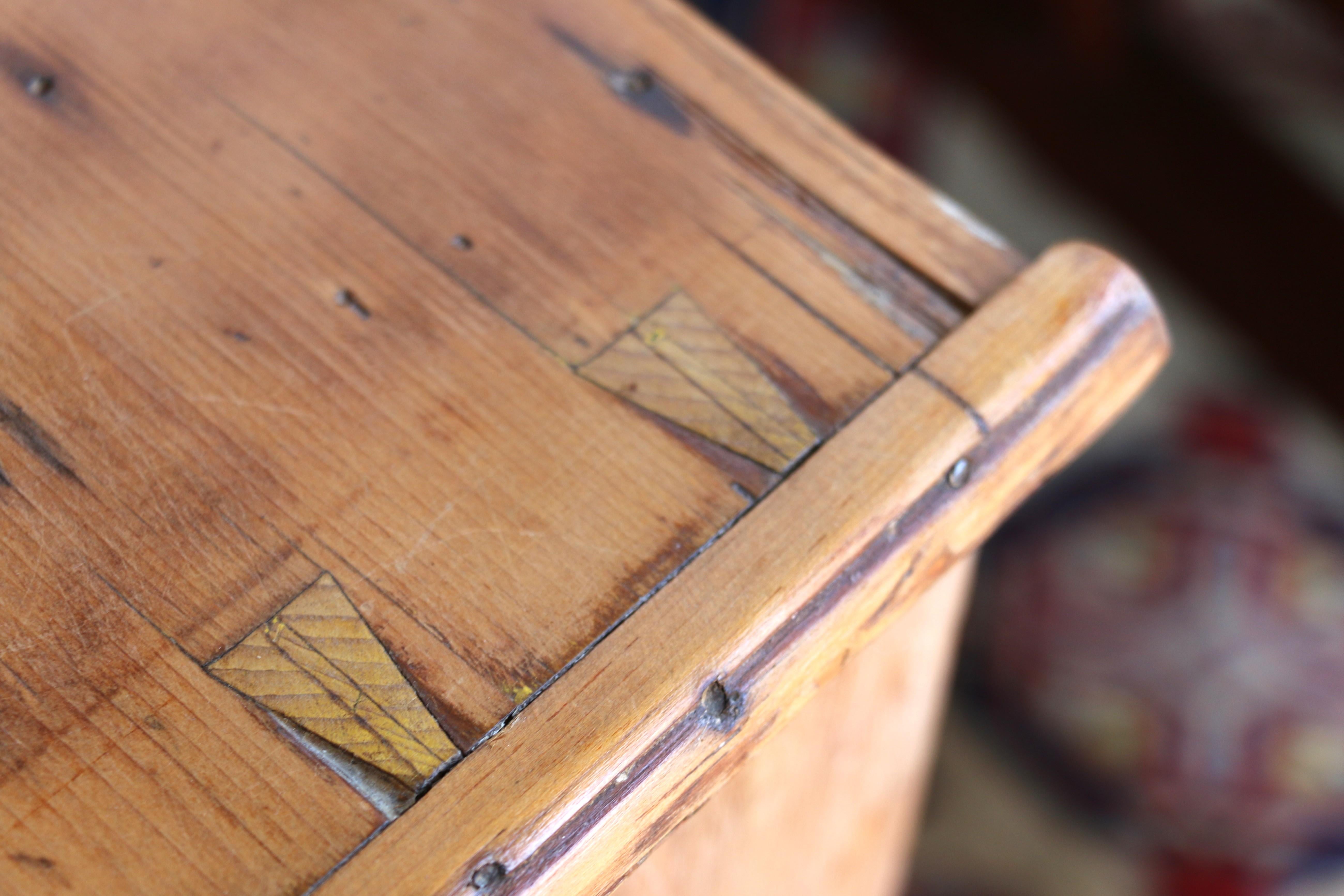 19. Jahrhundert Land Französisch Kiefer Sideboard/Buffet im Angebot 12