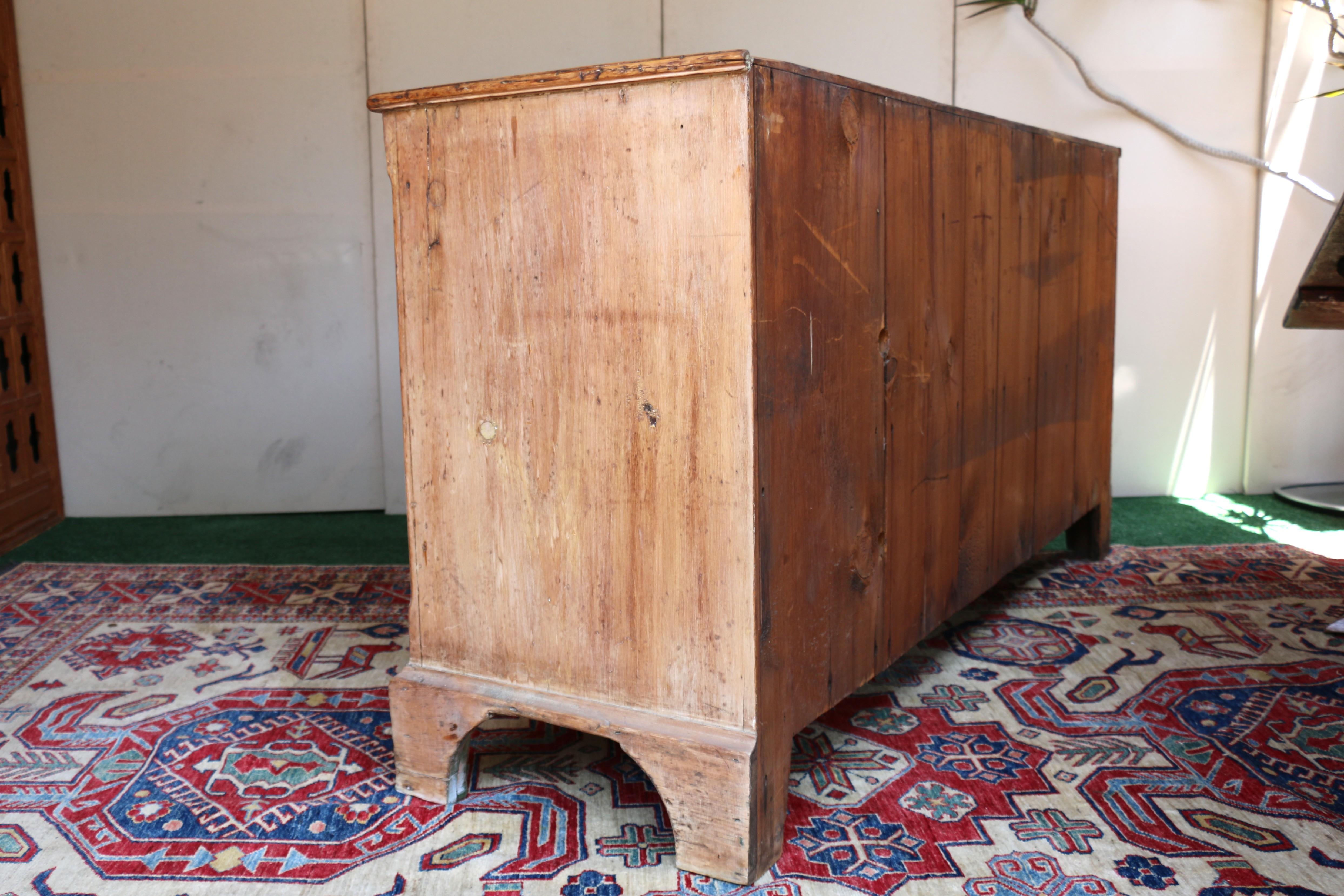 19. Jahrhundert Land Französisch Kiefer Sideboard/Buffet im Angebot 15