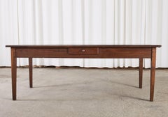 Table à manger de ferme provinciale française du 19ème siècle en châtaignier