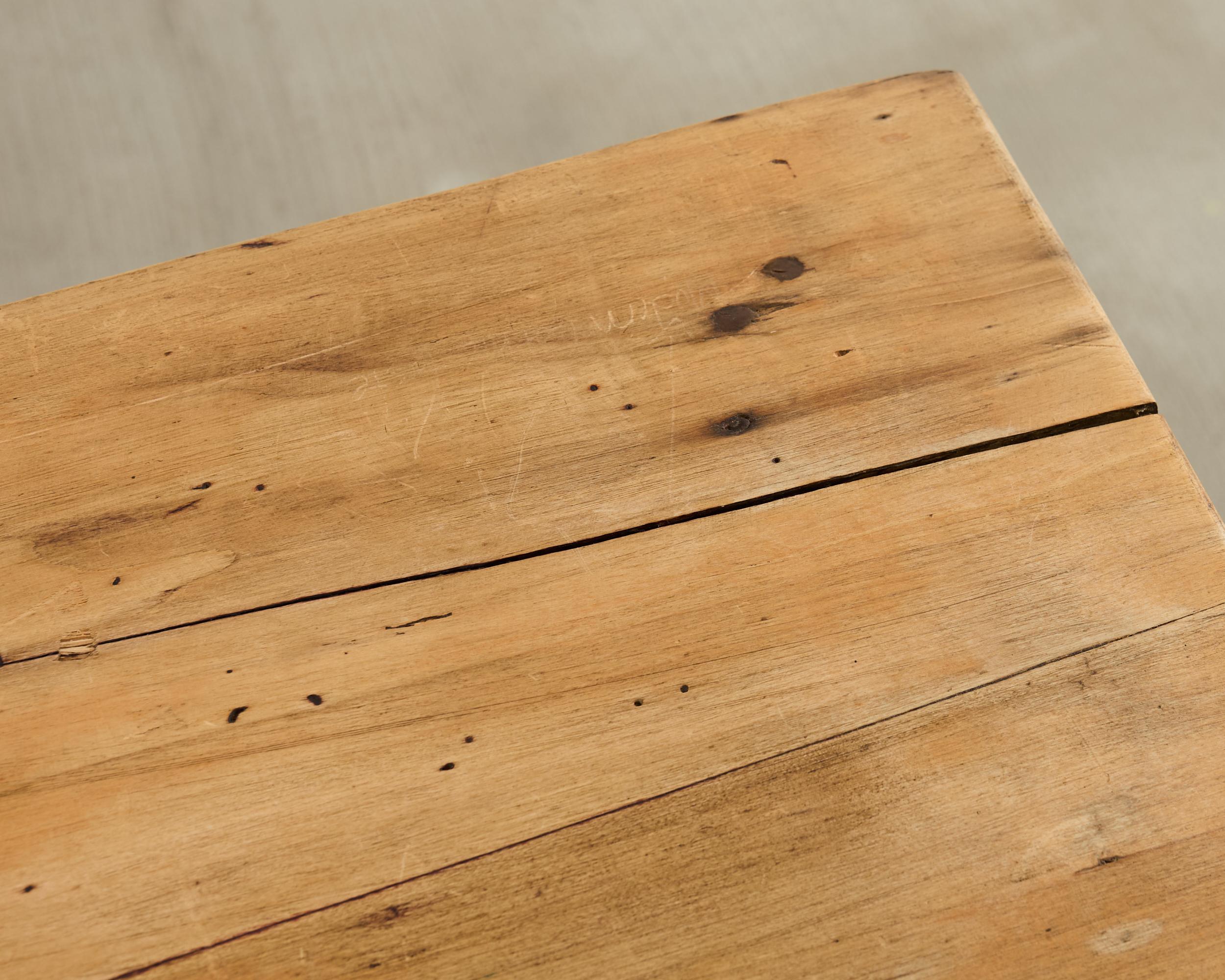 Table de ferme provinciale française du 19ème siècle en vente 8