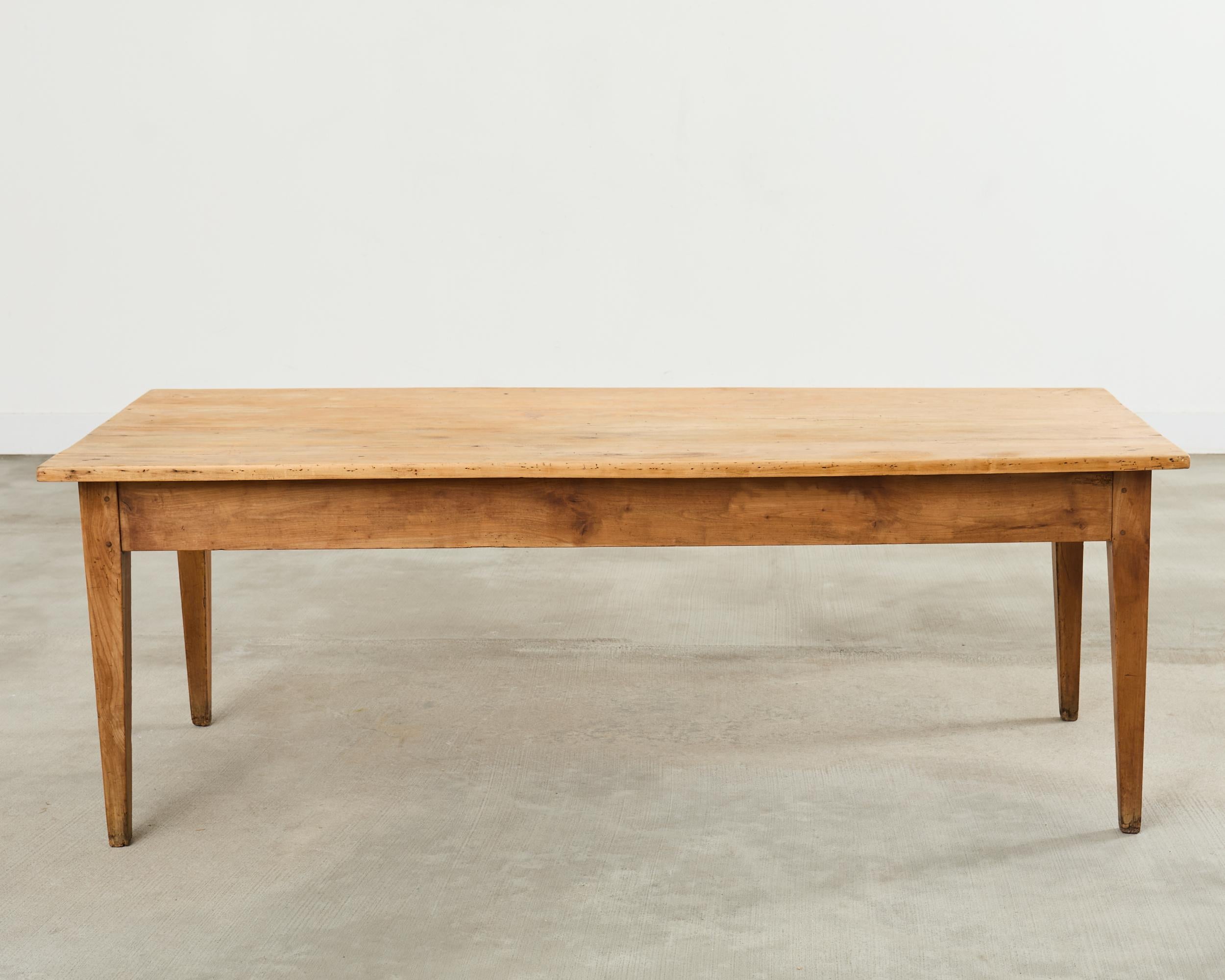 Table de ferme provinciale française du 19ème siècle en vente 12