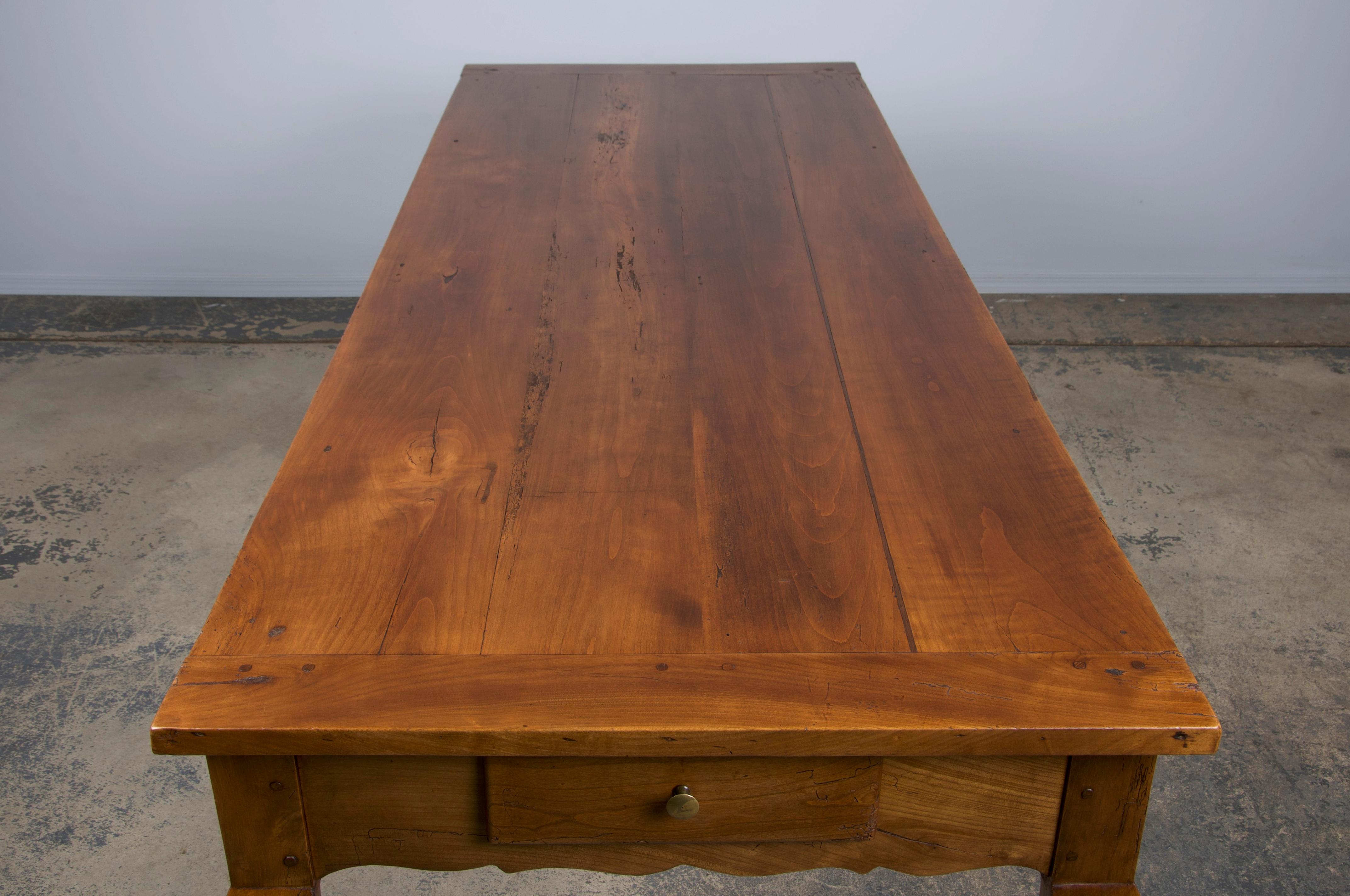 Table à manger de ferme provinciale française du 19ème siècle en vente 7