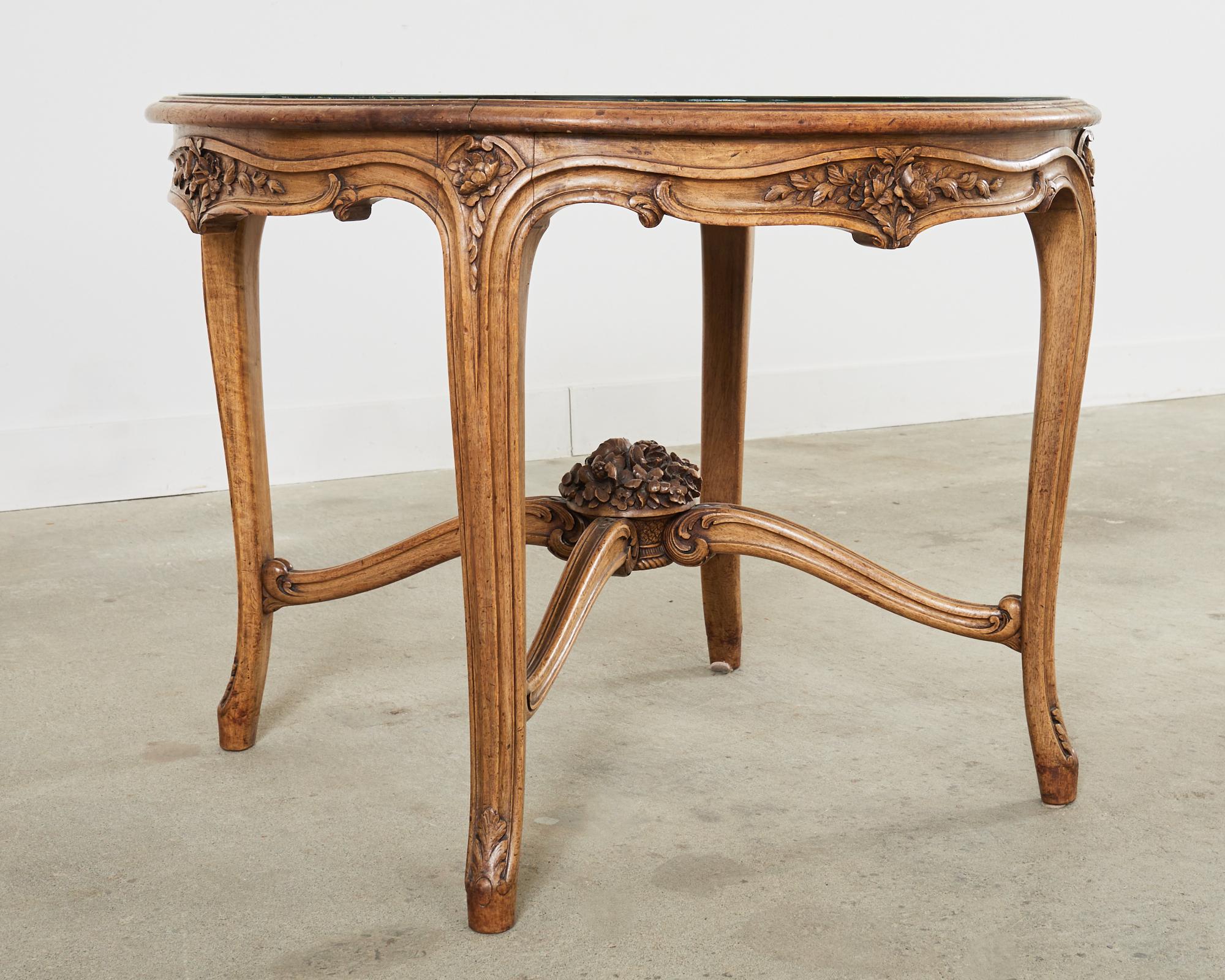 19th Century Country French Provincial Oak Center Table In Good Condition For Sale In Rio Vista, CA