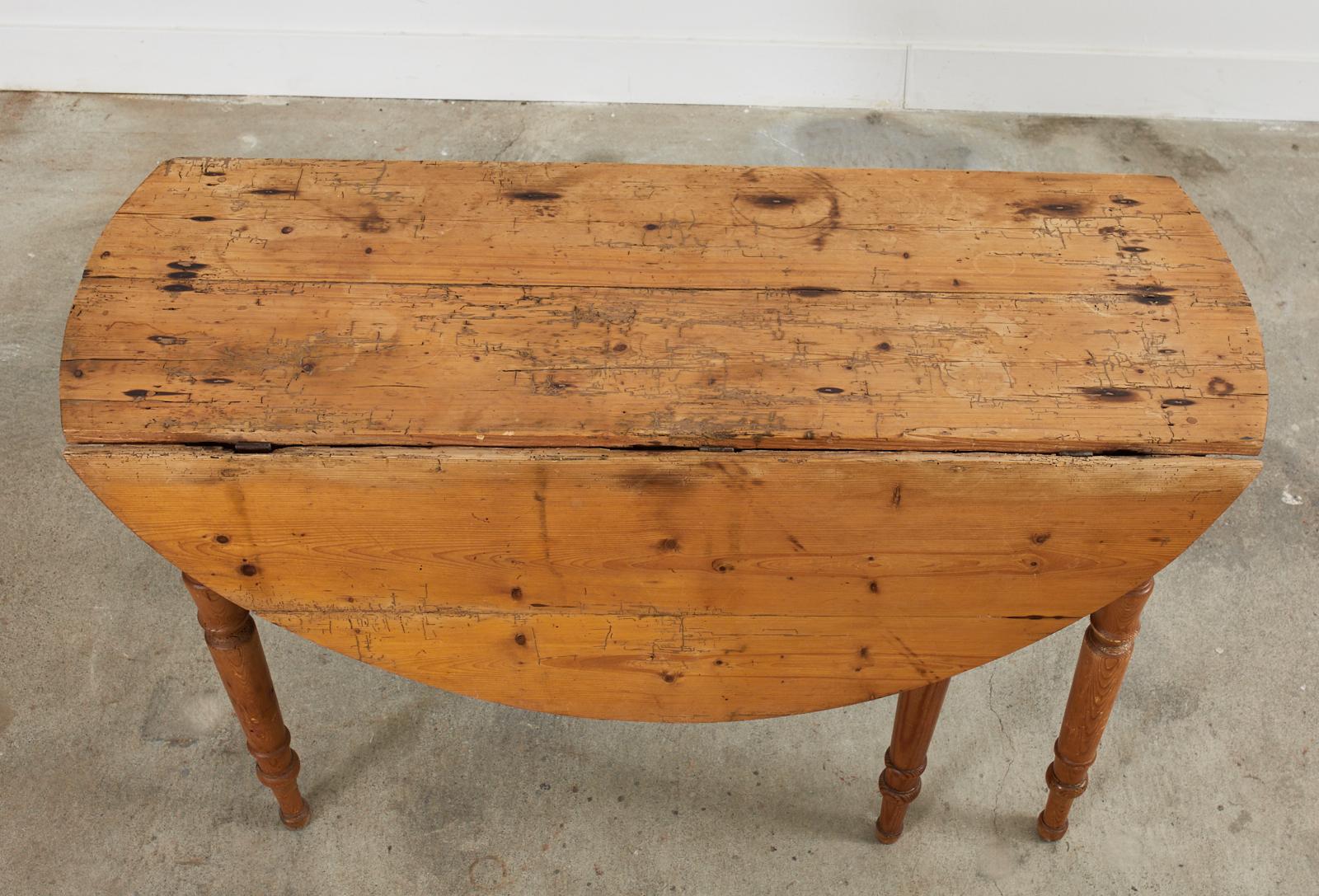 19th Century Country French Provincial Pine Drop Leaf Dining Table For Sale 4