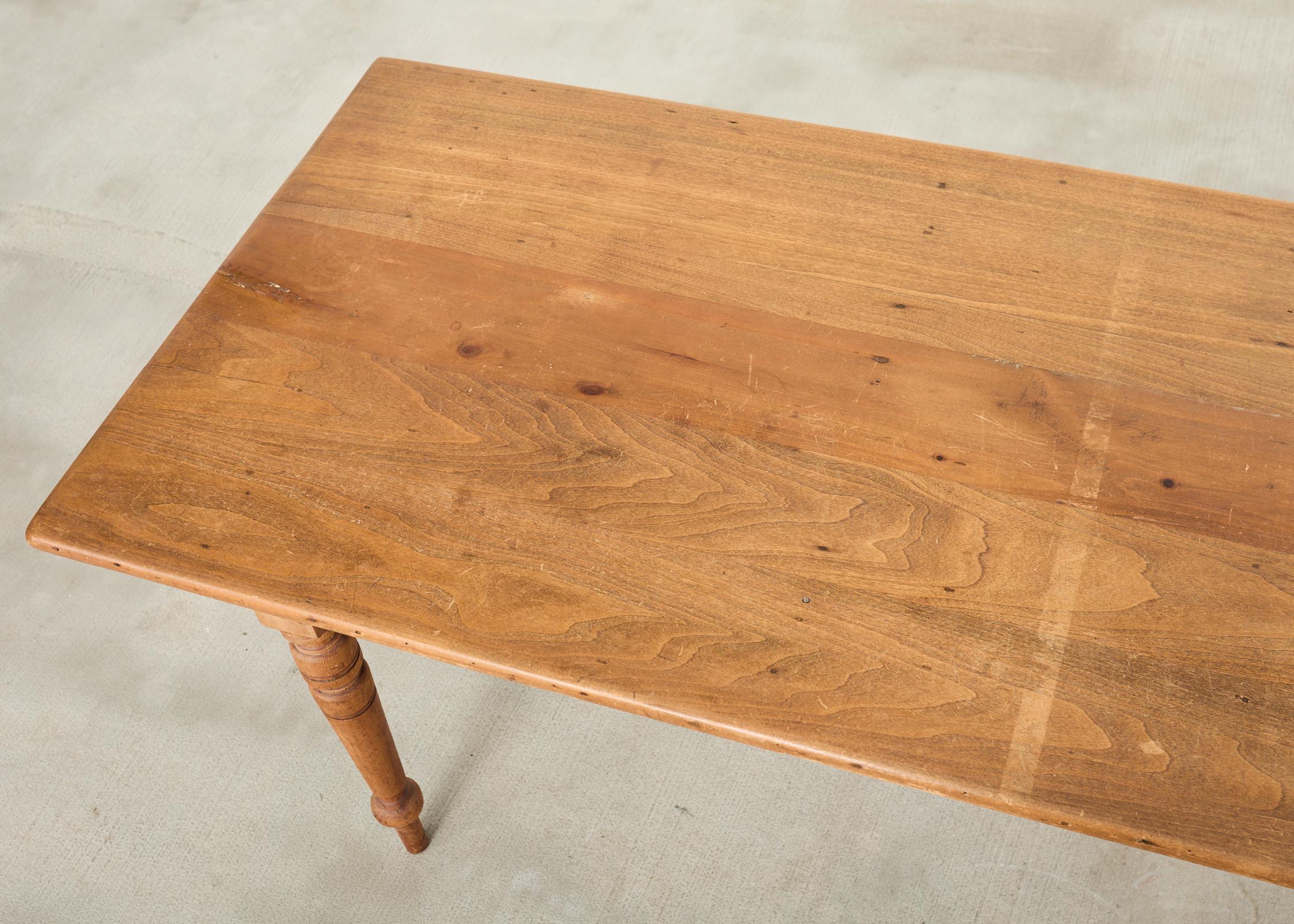 Ferro 19th Century Country French Provincial Pine Farmhouse Dining Table in vendita