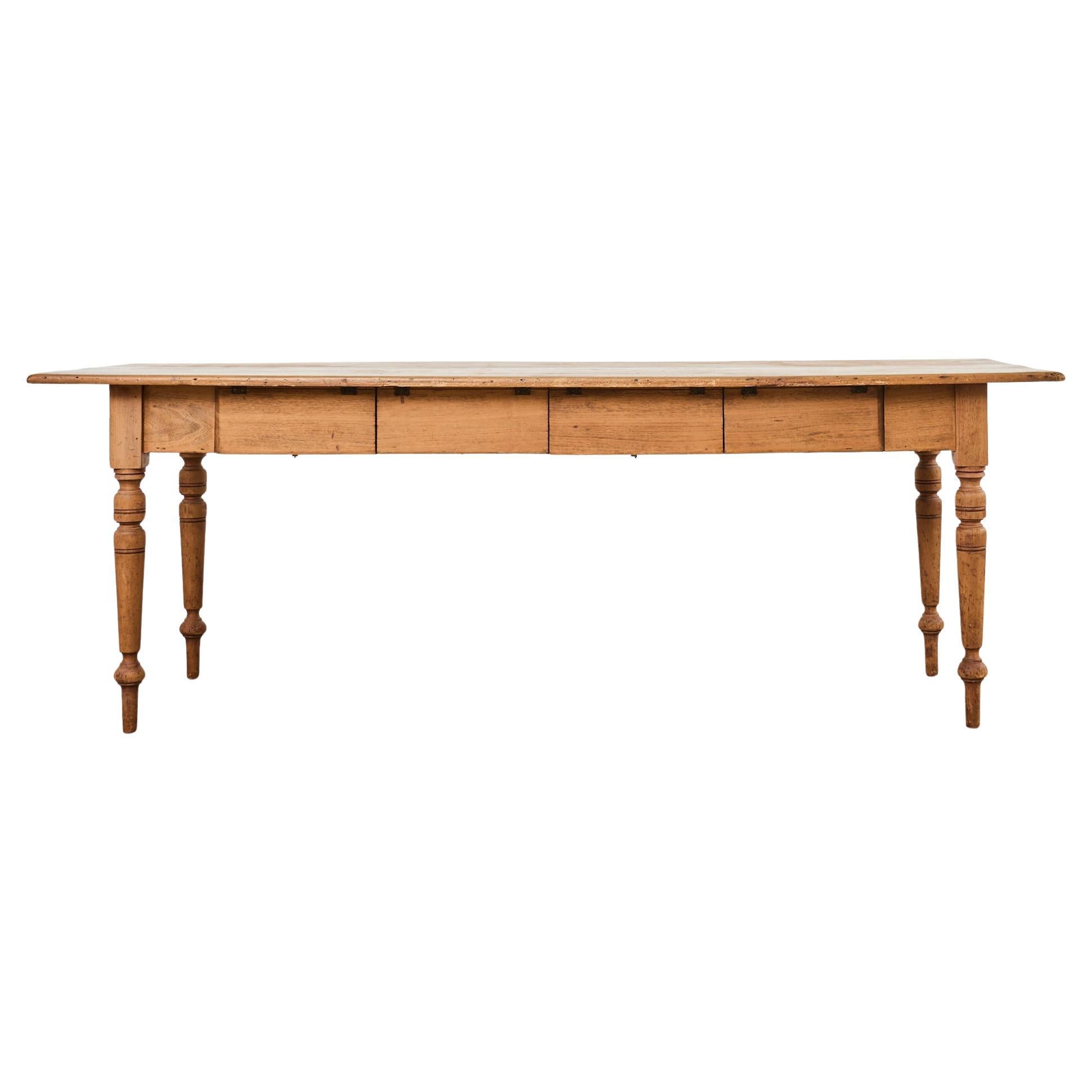 19th Century Country French Provincial Pine Farmhouse Dining Table in vendita