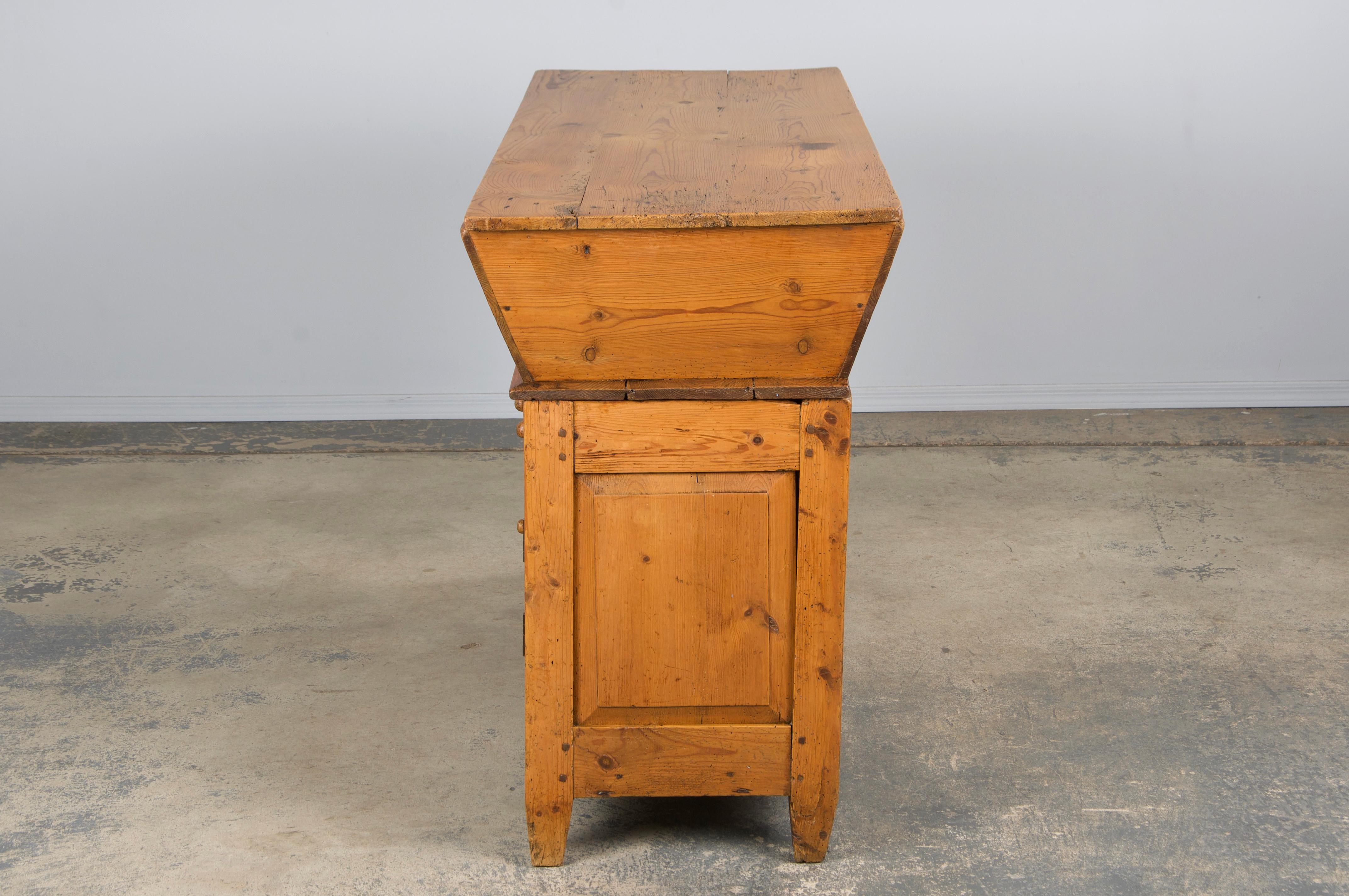 19th Century Country French Provincial Pine Farmhouse Dough Bin Cabinet For Sale 8