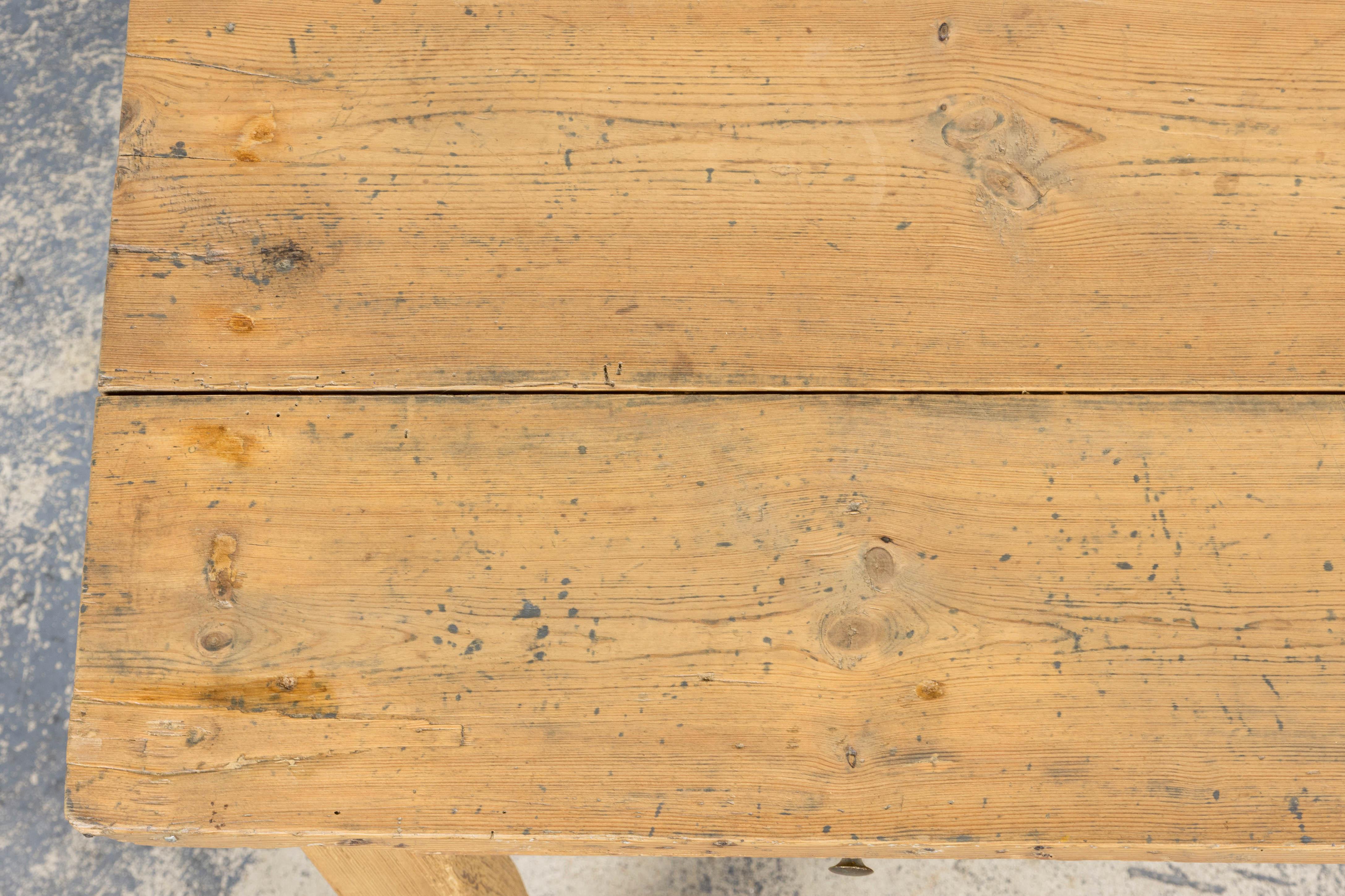 Îlot de ferme en pin providentiel français du 19e siècle Bon état - En vente à Astoria, NY