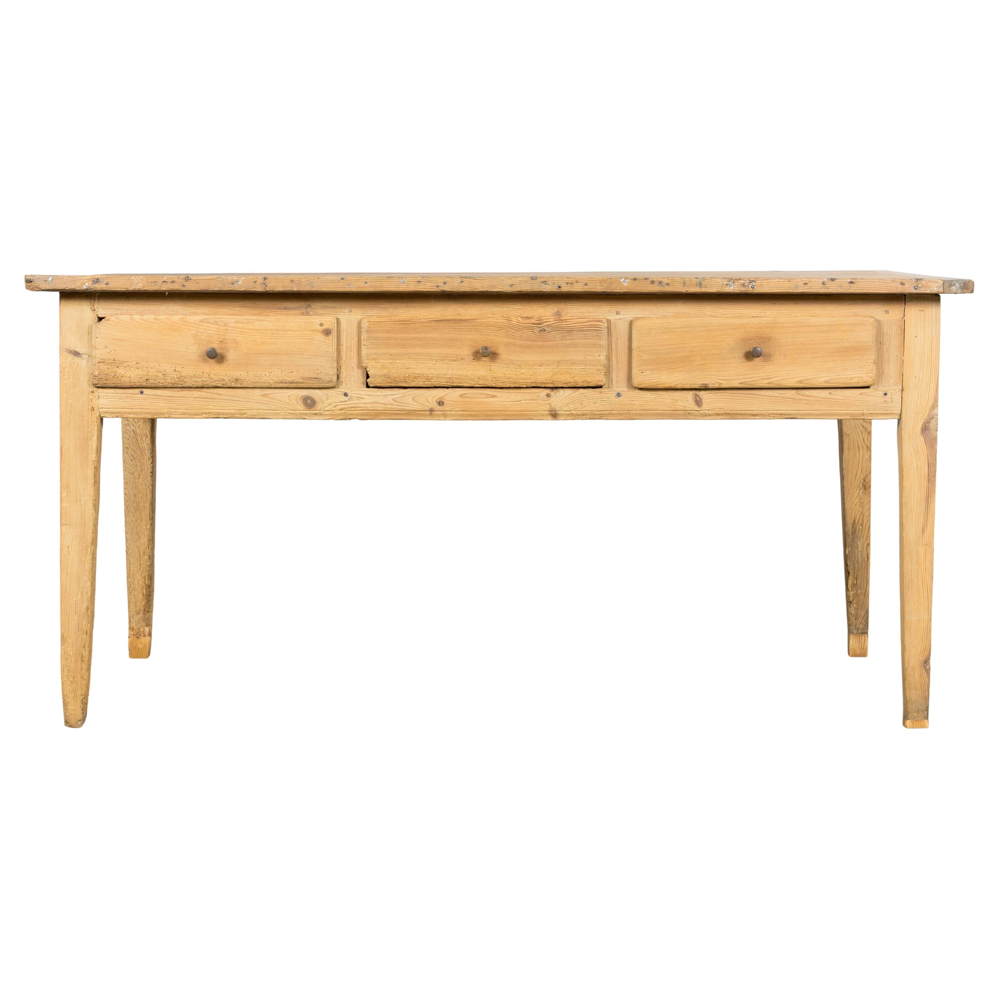 Îlot de ferme en pin providentiel français du 19e siècle en vente