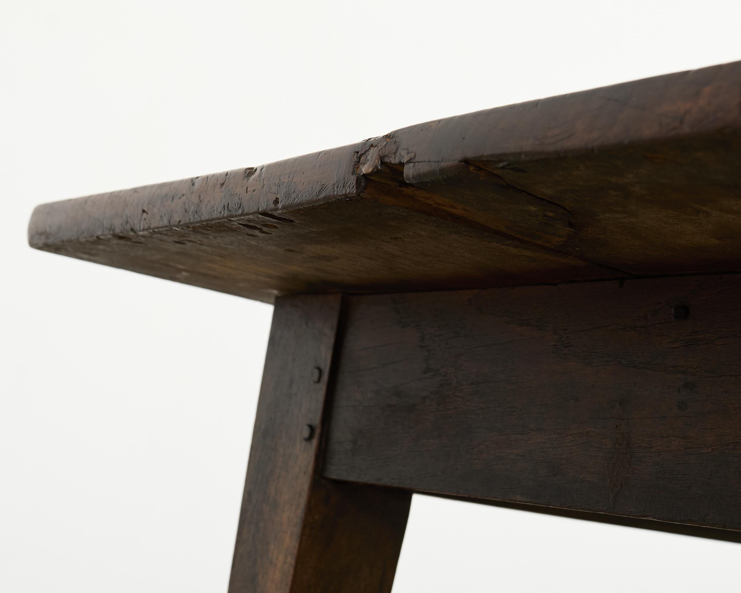 19th Century Country French Provincial Walnut Farmhouse Dining Table For Sale 13