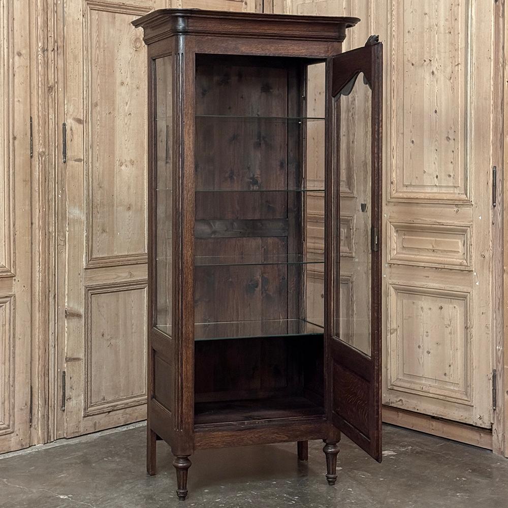 19th Century Country French Regence Vitrine ~ Curio Cabinet For Sale 11