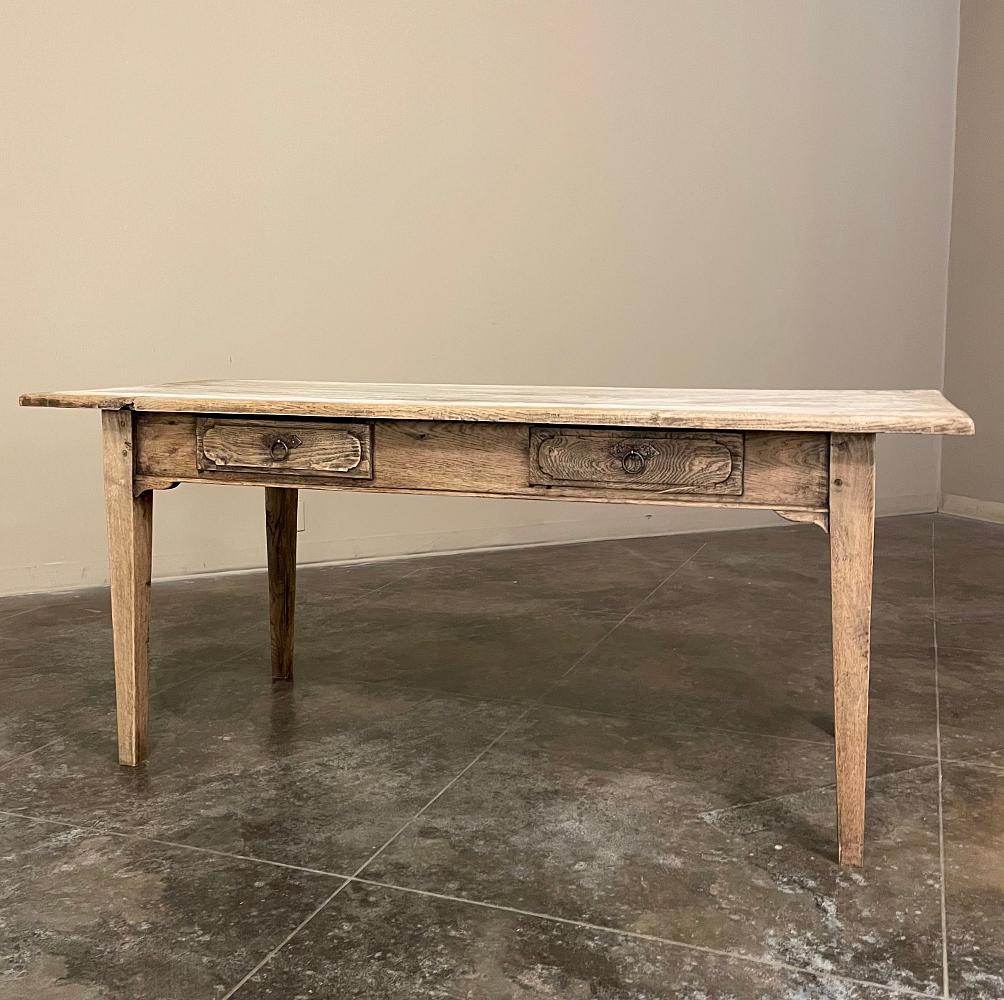 19th century Country French Rustic desk ~ breakfast table was hand-crafted using time-honored techniques out of solid planks of old growth oak, and was literally designed to last several lifetimes! Solid plank top has a nice overhang on the ends,