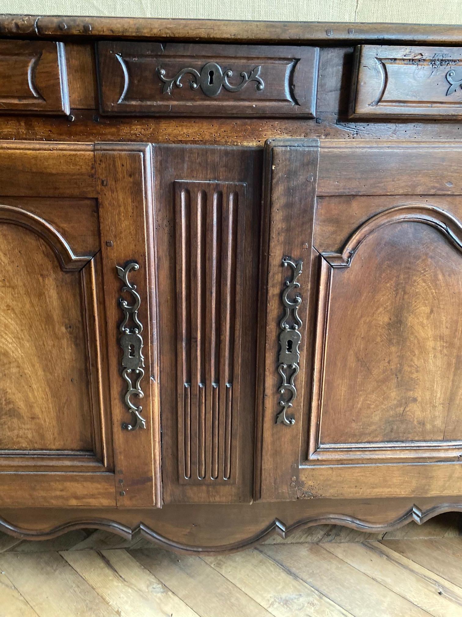 19th Century Country French Server In Good Condition For Sale In Dallas, TX