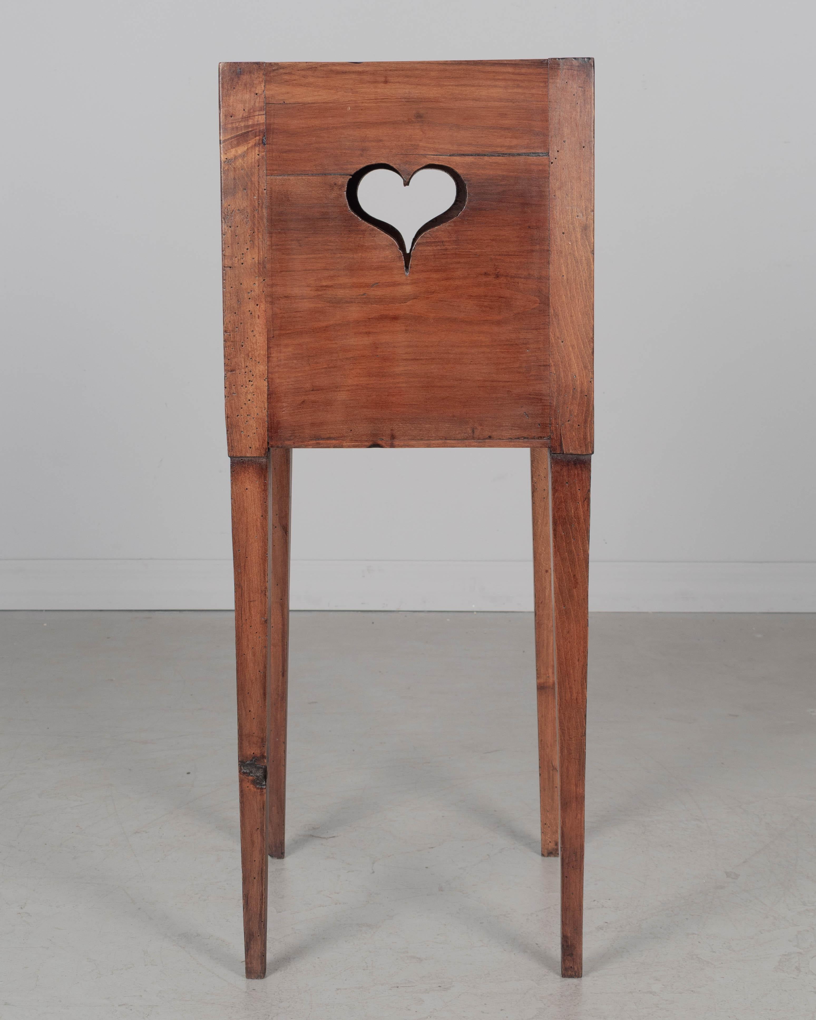 XIXe siècle Table d'appoint française du 19e siècle en vente
