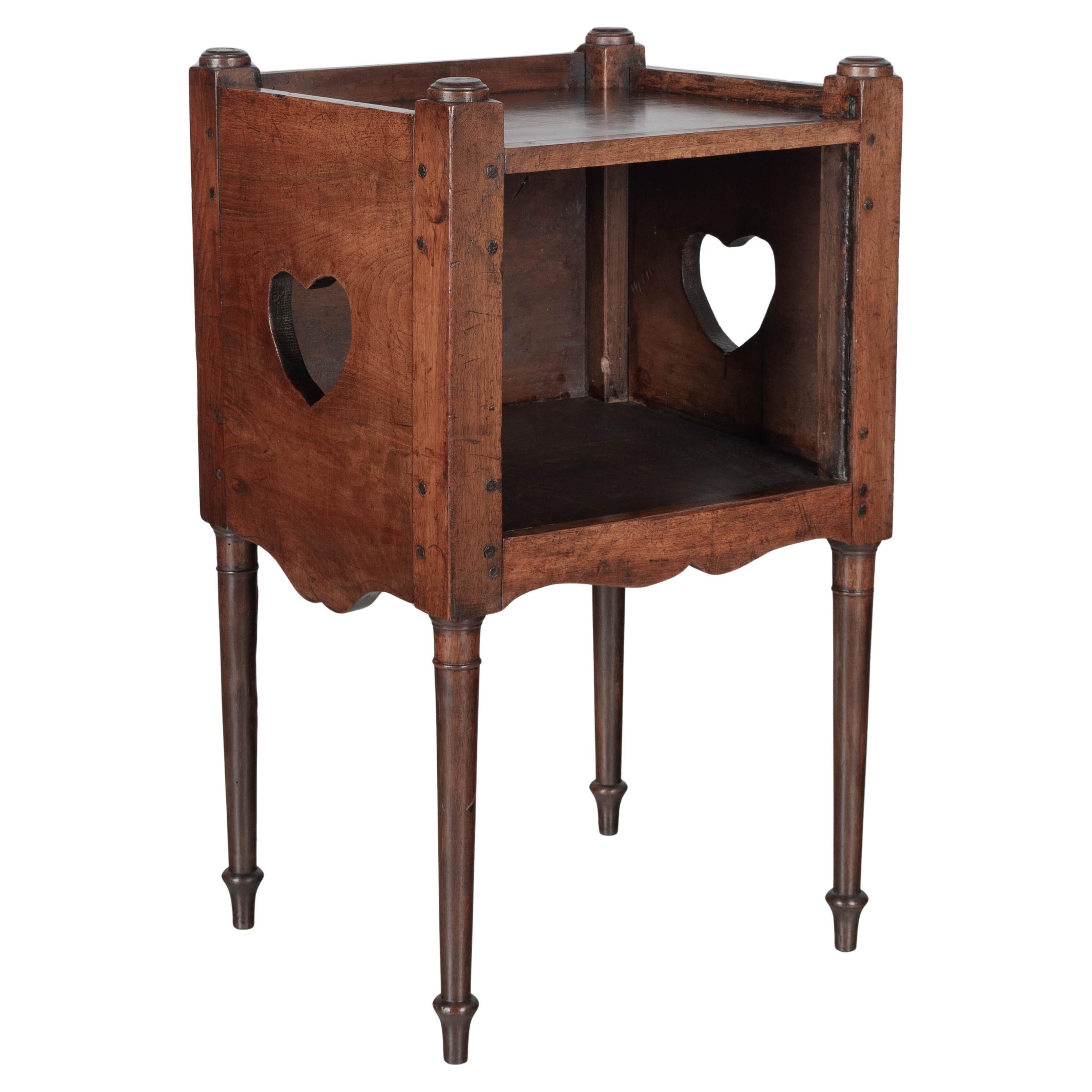 Mesa auxiliar francesa del siglo XIX en venta