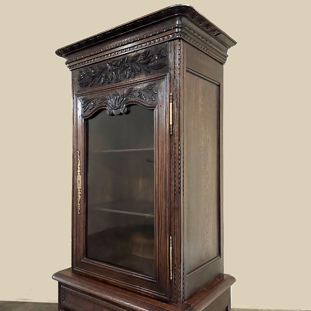 19th Century Country French Two-Tiered Vitrine For Sale 5