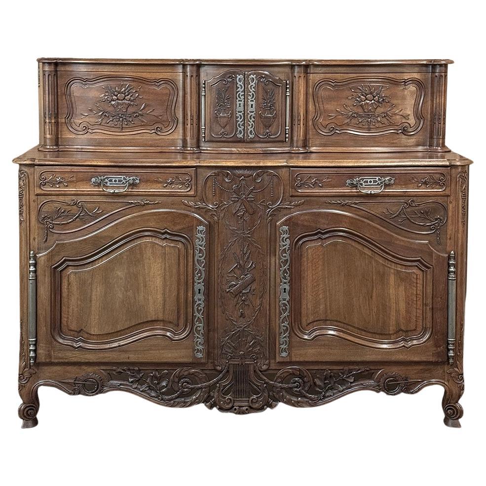 Buffet in noce francese del XIX secolo a Glissant