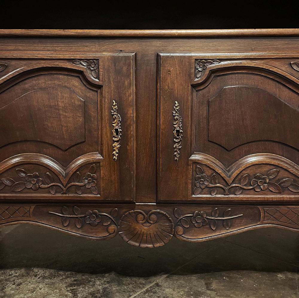 19th Century Country French Walnut Dessert Buffet For Sale 6