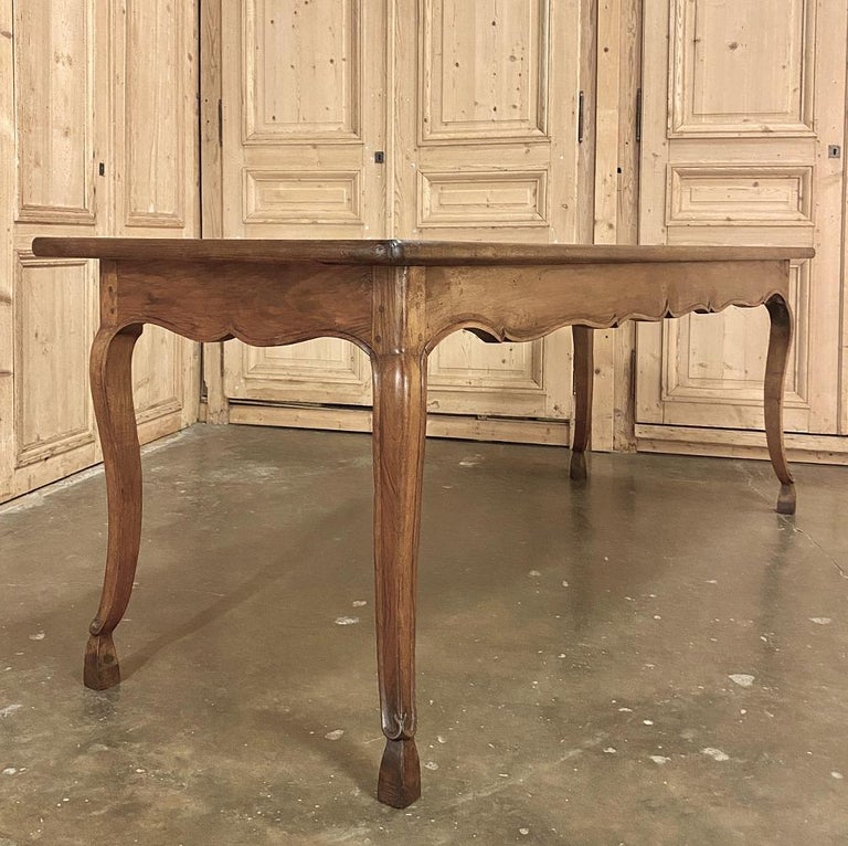 19th Century Country French Walnut Dining Table For Sale 2