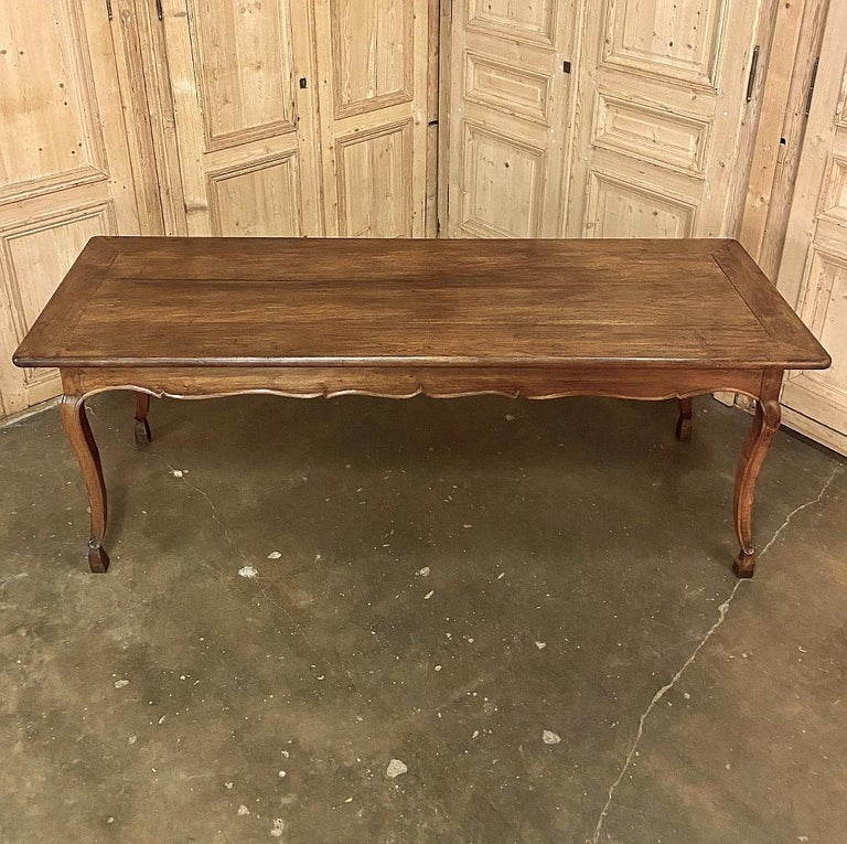 19th Century Country French Walnut Dining Table For Sale 3