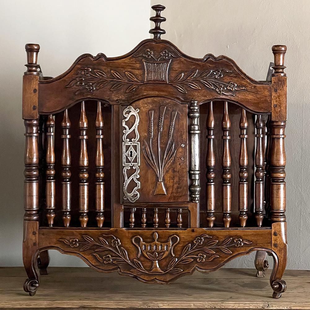 Hand-Carved 19th Century Country French Walnut Pannetiere ~ Breadbox For Sale