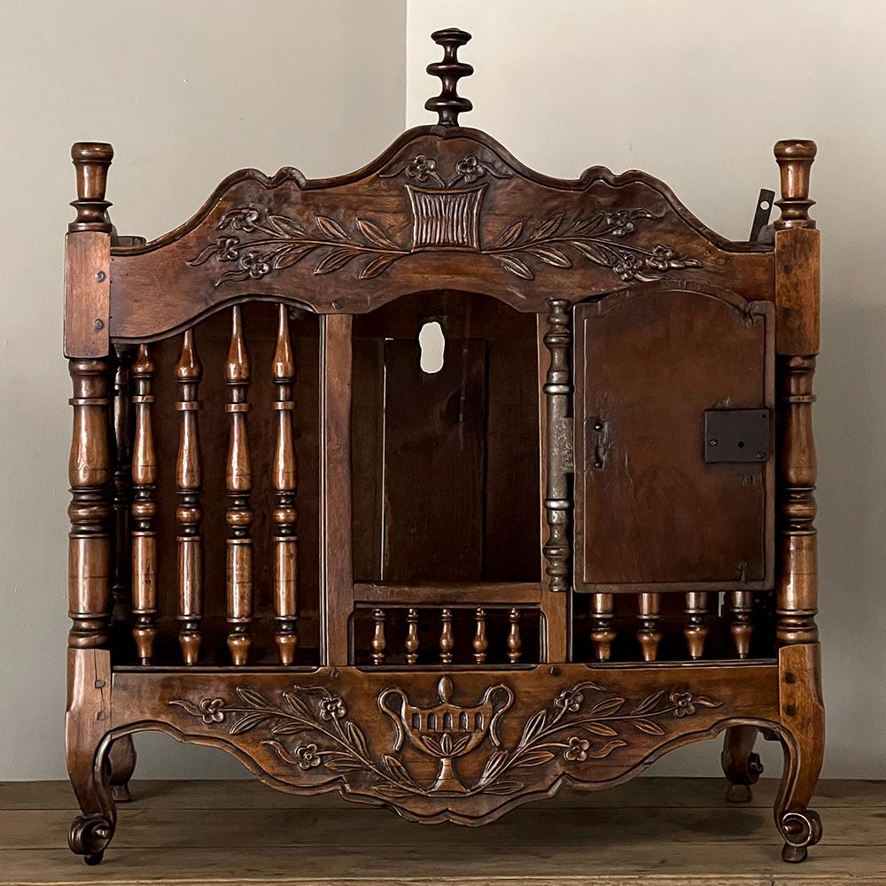 Hand-Carved 19th Century Country French Walnut Pannetiere ~ Breadbox For Sale